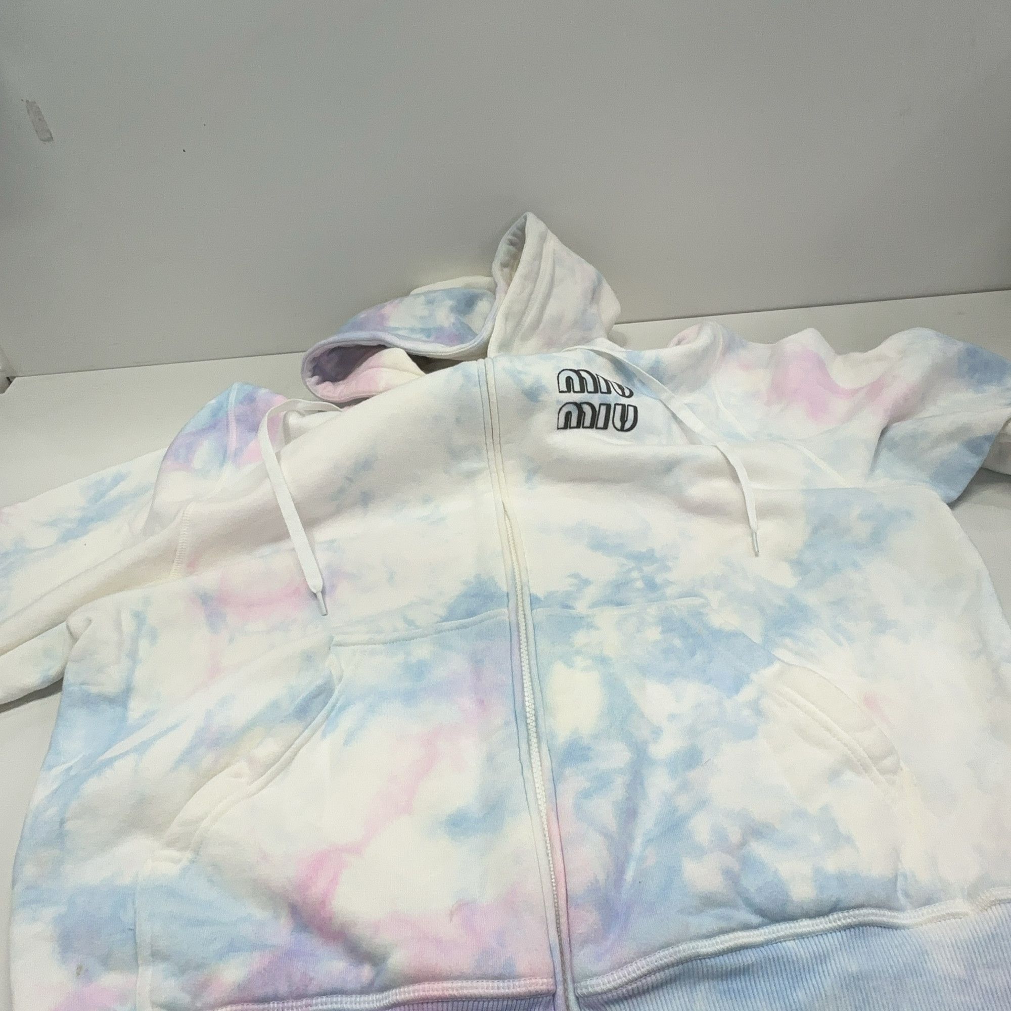 Miu Miu Miu Miu Tie-Dye Logo Hoodie Size XS Size XS / US 0-2 / IT 36-38 - 11 Thumbnail