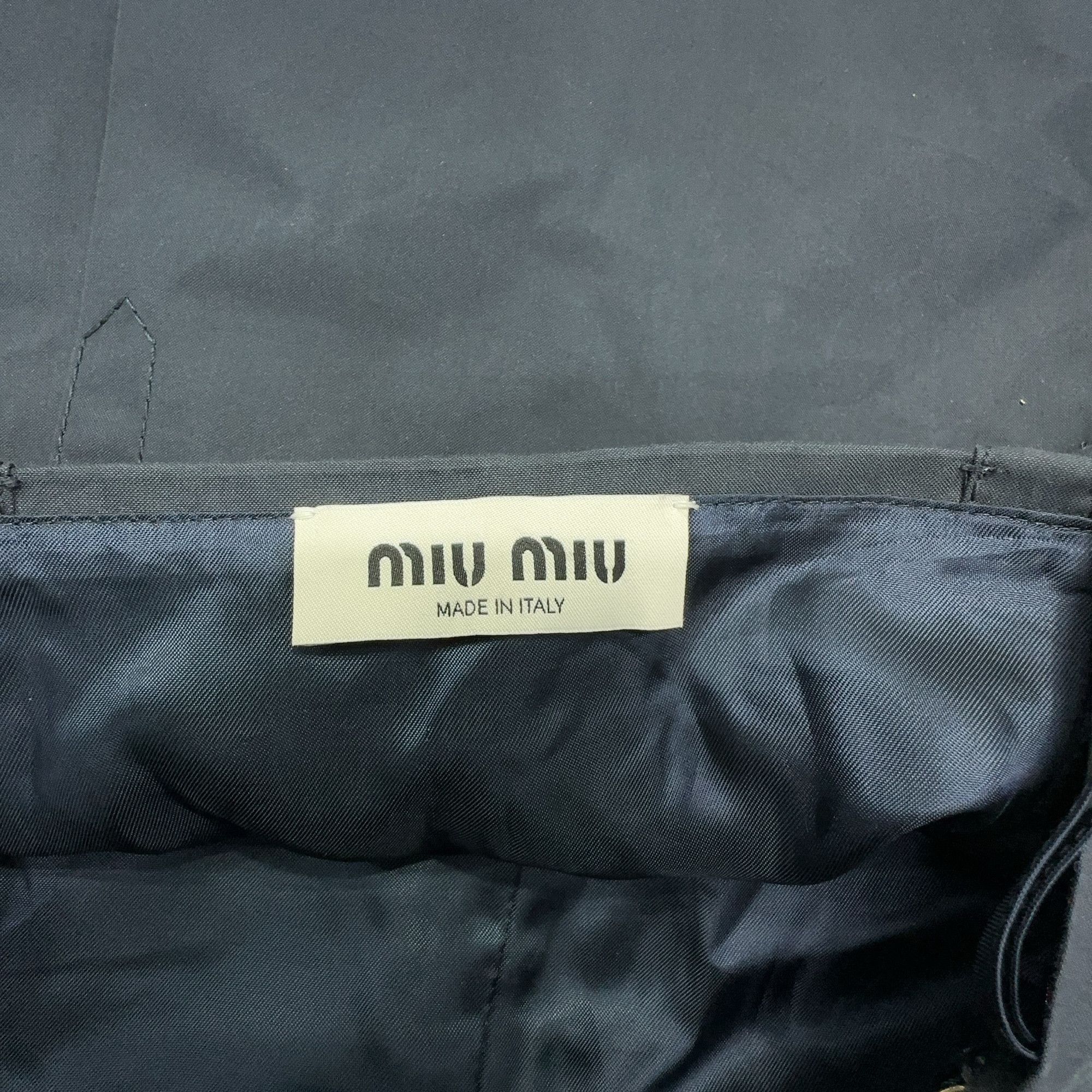 Miu Miu Miu Miu Logo Belt Mini Skirt Size 36 Size 25" / US 0 / IT 36 - 3 Thumbnail