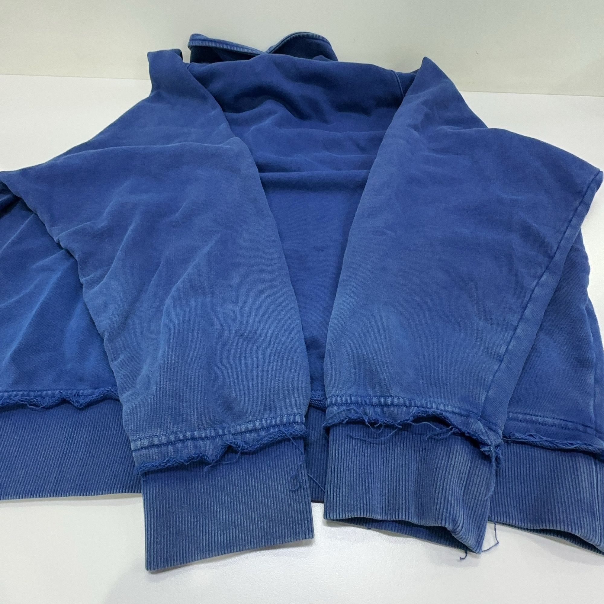 Miu Miu Miu Miu Embroidered Logo Polo Sweatshirt Size XS Size XS / US 0-2 / IT 36-38 - 14 Thumbnail