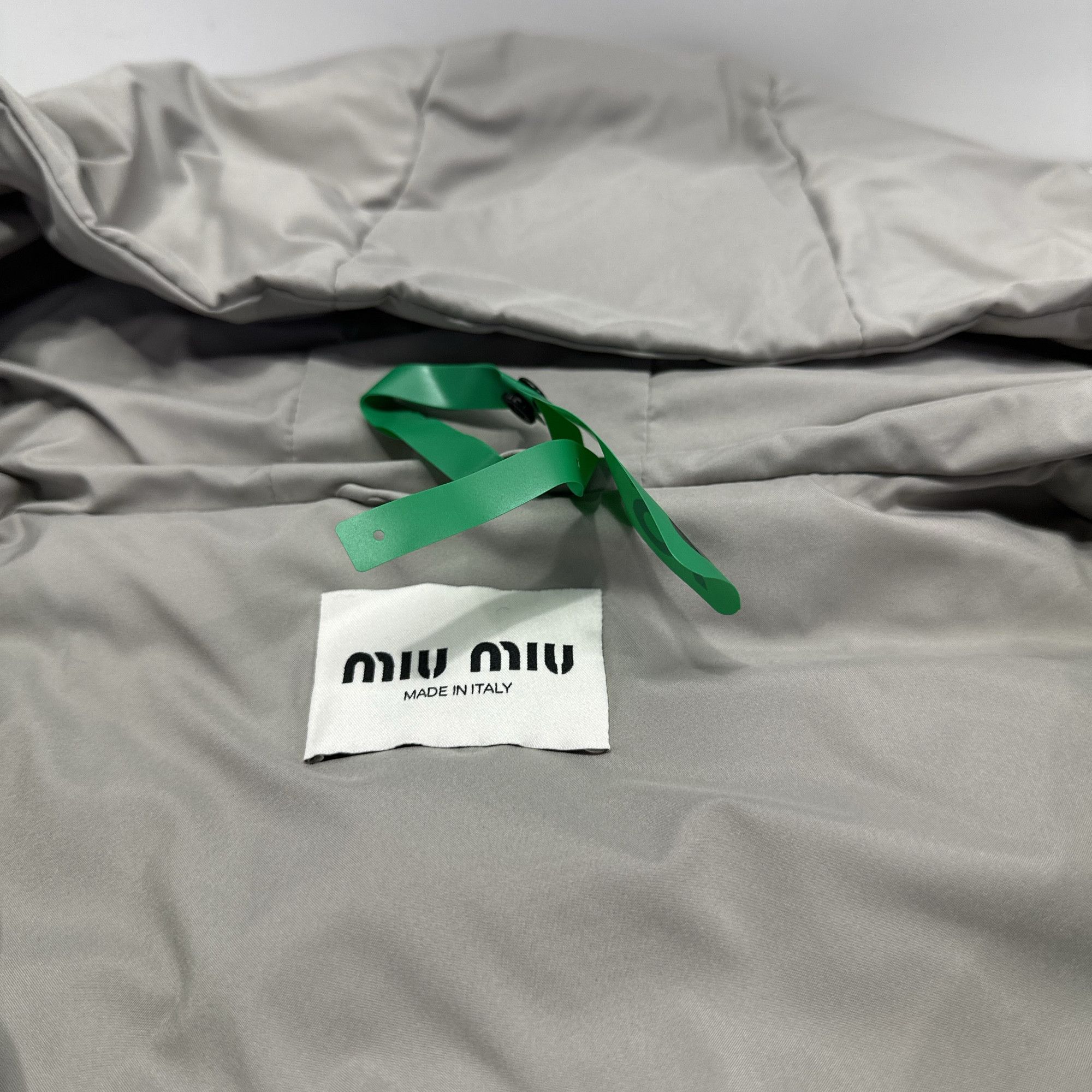 Miu Miu MIU MIU Logo Hooded Jacket Size 38 Size XS / US 0-2 / IT 36-38 - 3 Thumbnail