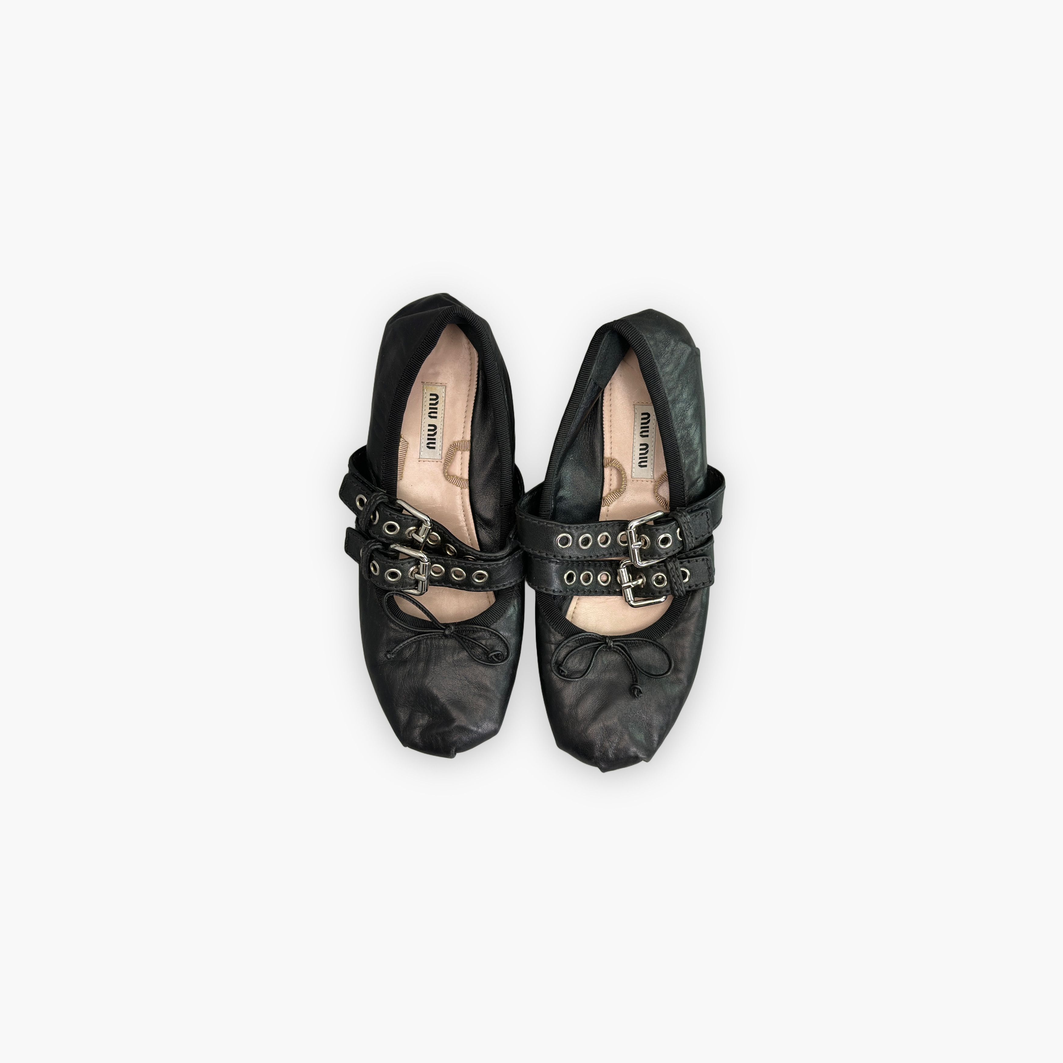Miu Miu Miu Miu Buckle Leather Flats Size 36.5 Size US 6.5 / IT 36.5 - 9 Thumbnail