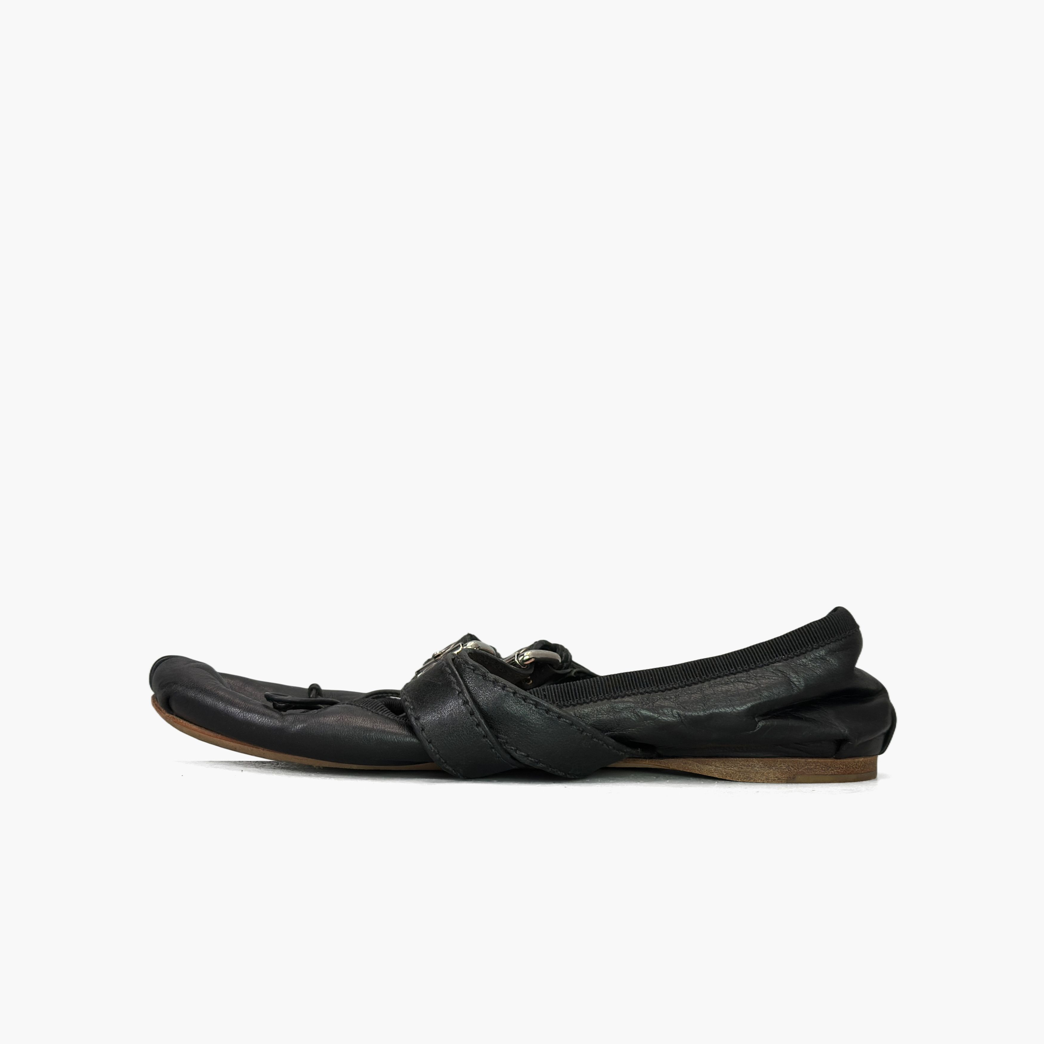 Miu Miu Miu Miu Buckle Leather Flats Size 36.5 Size US 6.5 / IT 36.5 - 3 Thumbnail