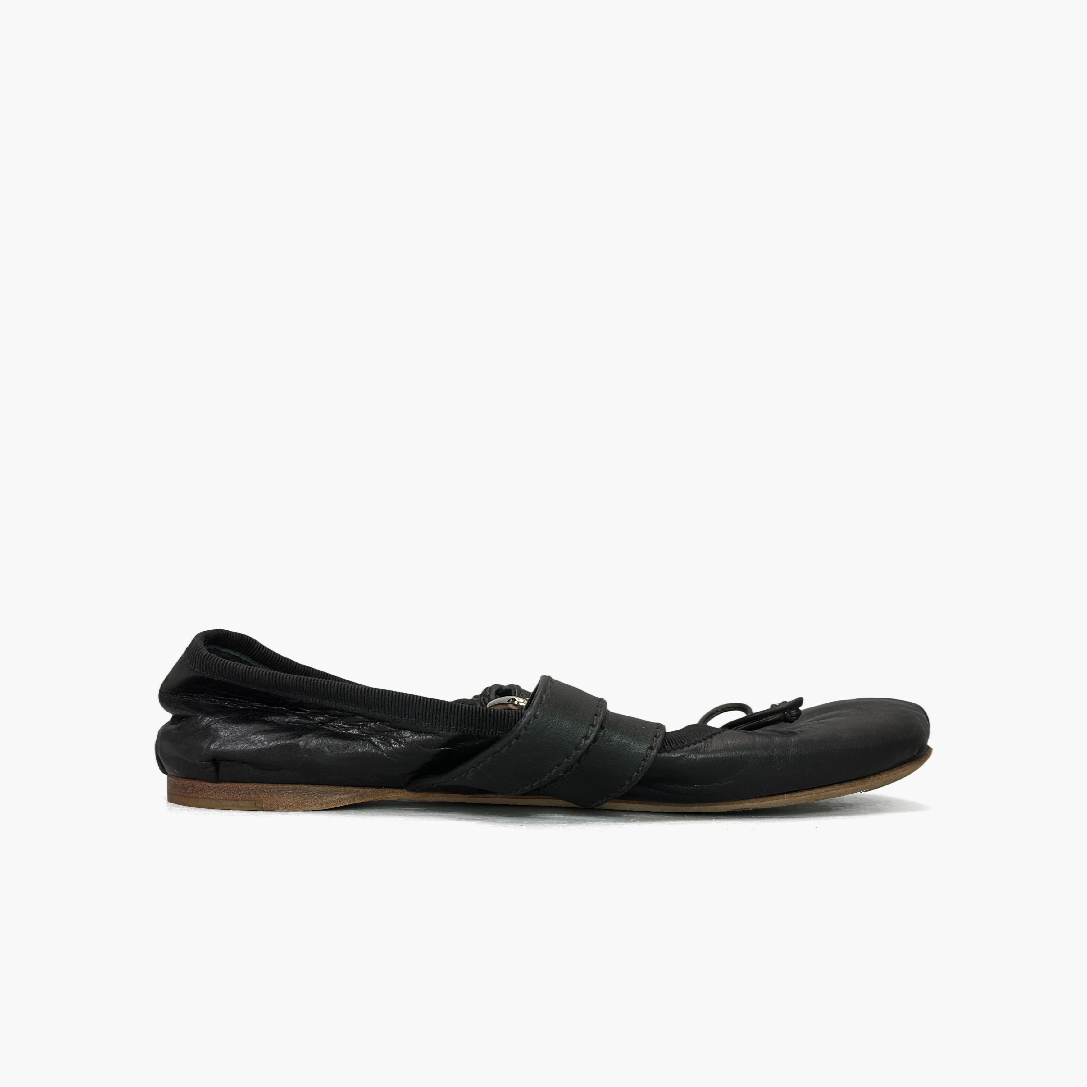 Miu Miu Miu Miu Buckle Leather Flats Size 36.5 Size US 6.5 / IT 36.5 - 2 Thumbnail