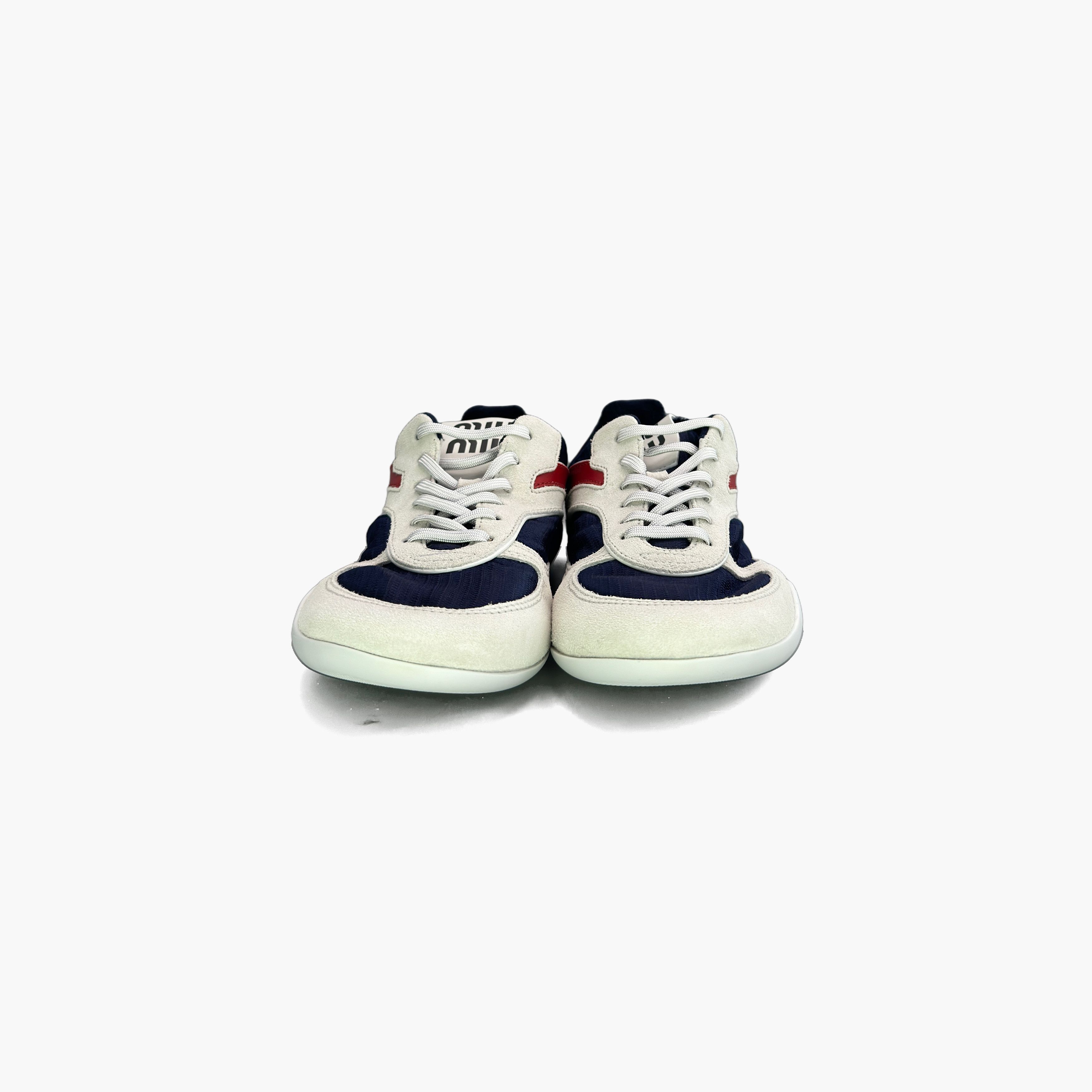 Miu Miu MIU MIU Logo Low-Top Sneakers Size 38.5 Size US 8.5 / IT 38.5 - 5 Thumbnail