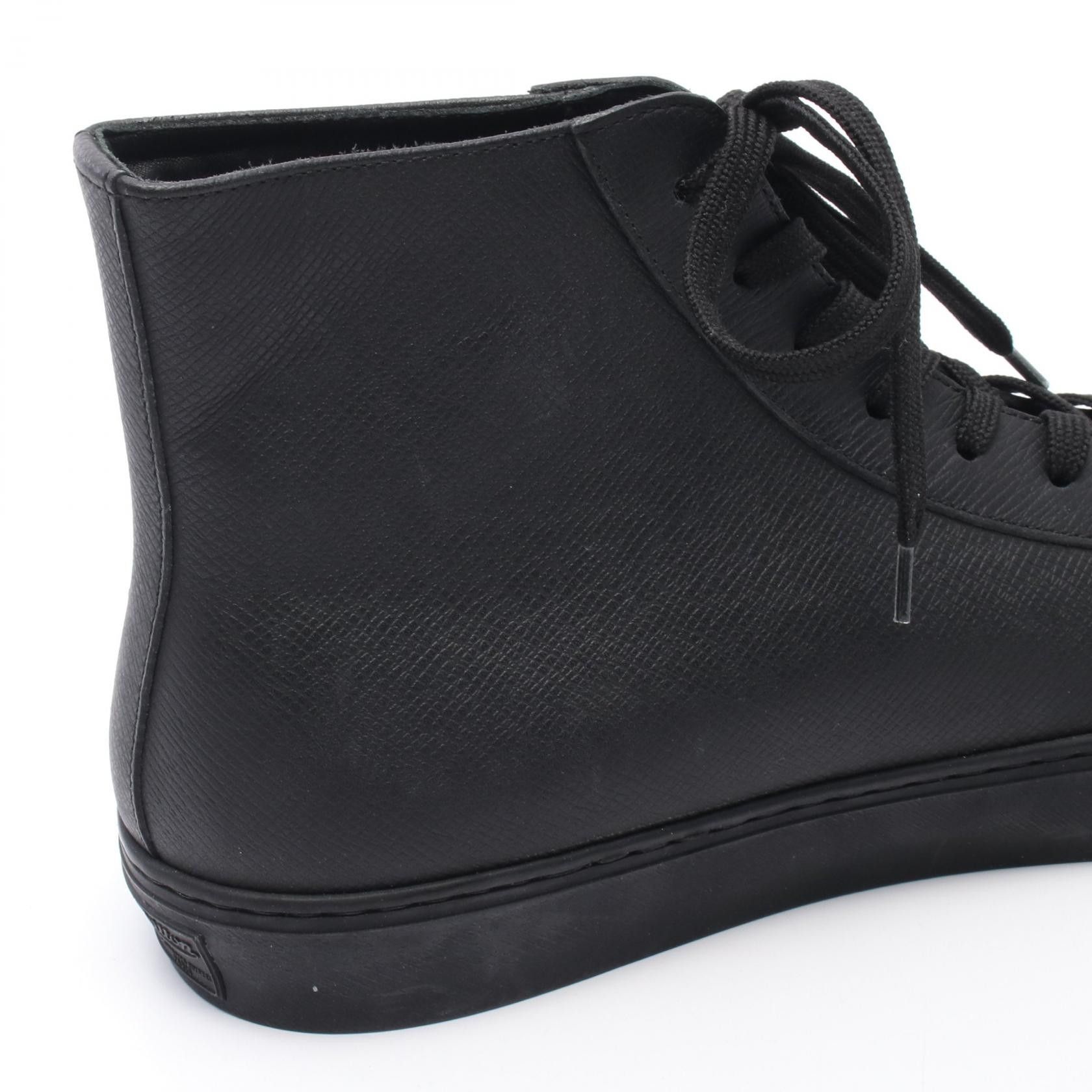 Louis Vuitton Louis Vuitton Louis Vuitton Tattoo Line Leather Sneakers Leather Shoes DUTY FREE for USA Size ONE SIZE - 8 Thumbnail