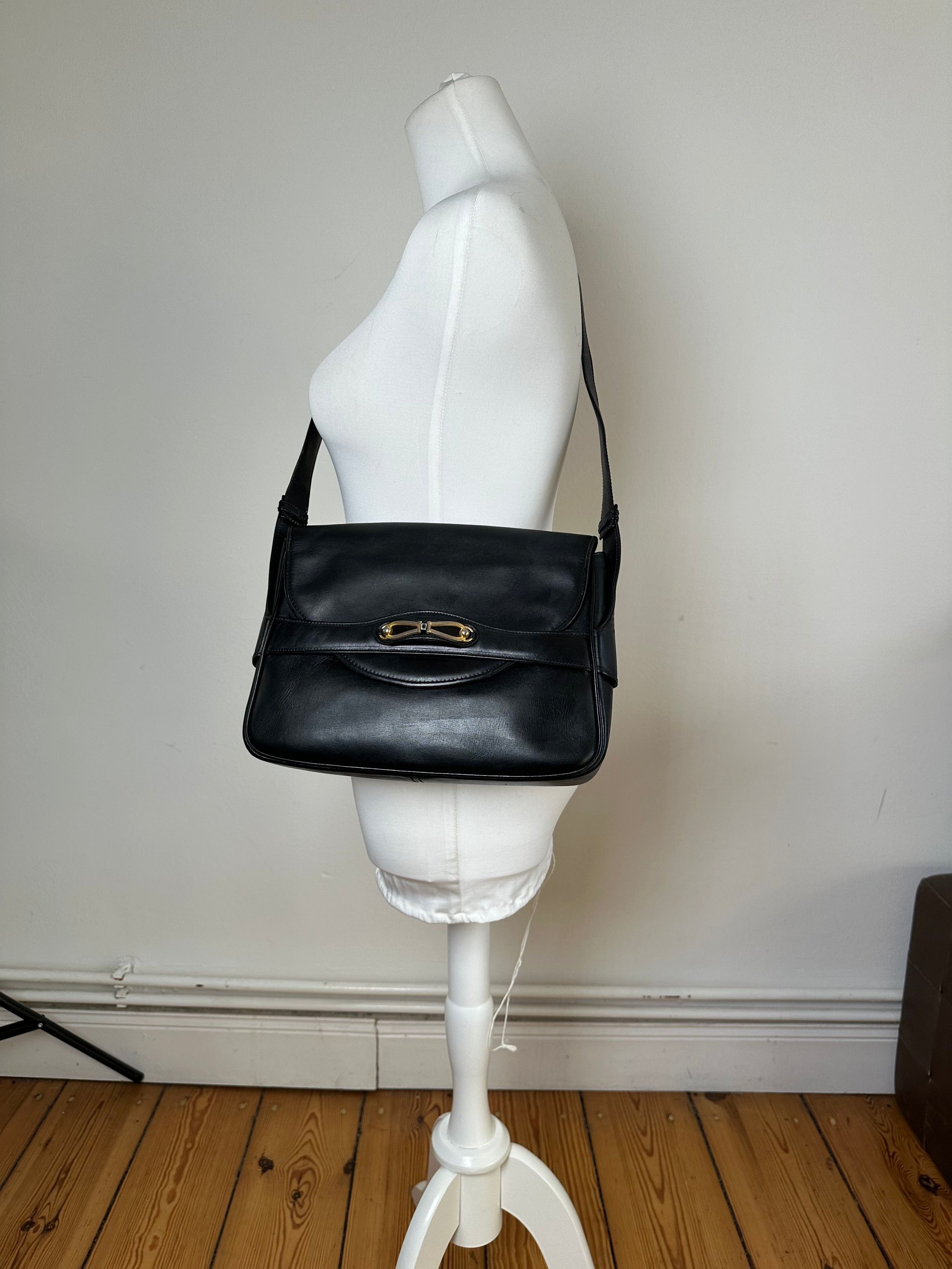 Gucci Vintage Boutique Smooth Leather Flap Shoulder Bag Black Size ONE SIZE - 7 Thumbnail