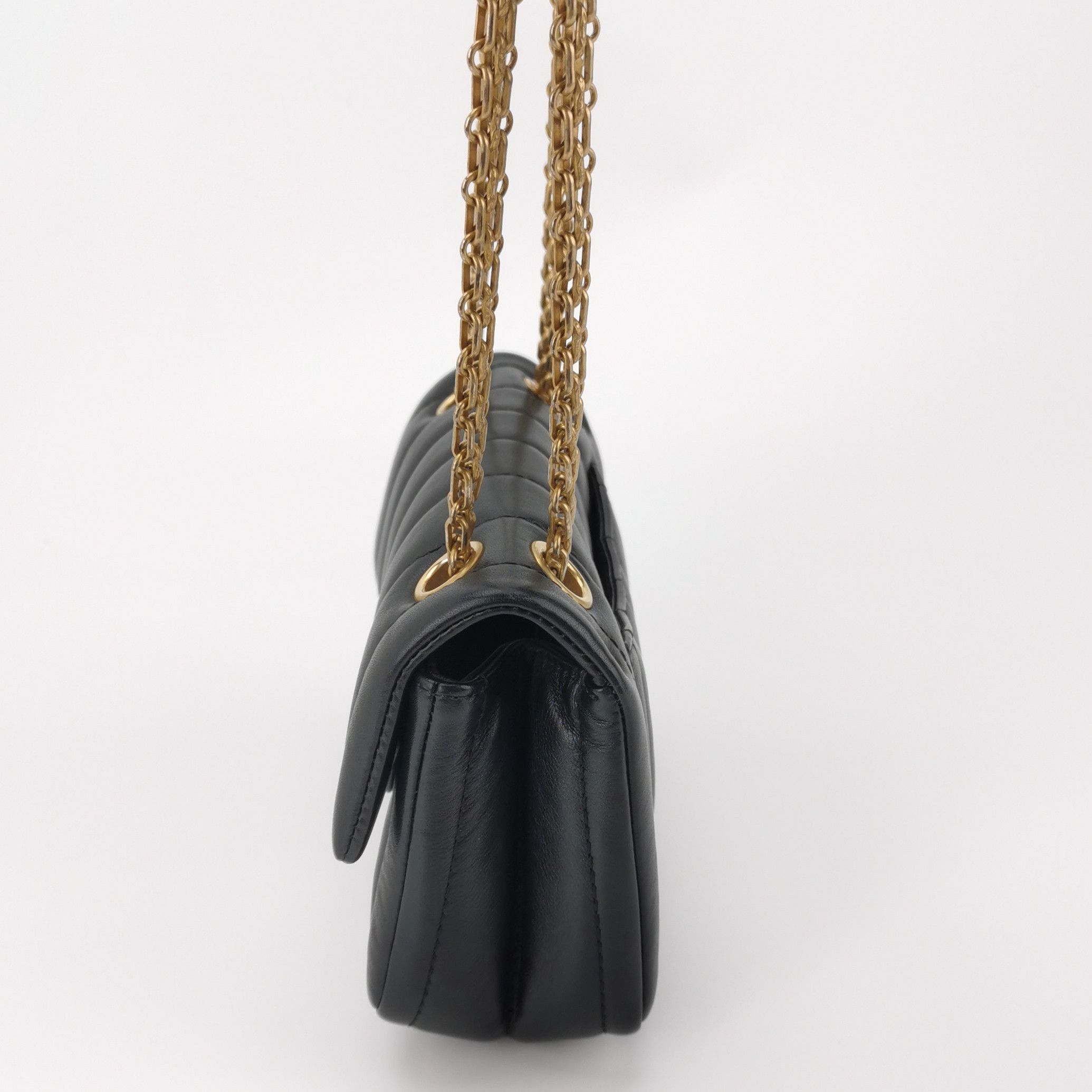 Chanel Chanel Women os Shoulder Bags Size ONE SIZE - 3 Thumbnail