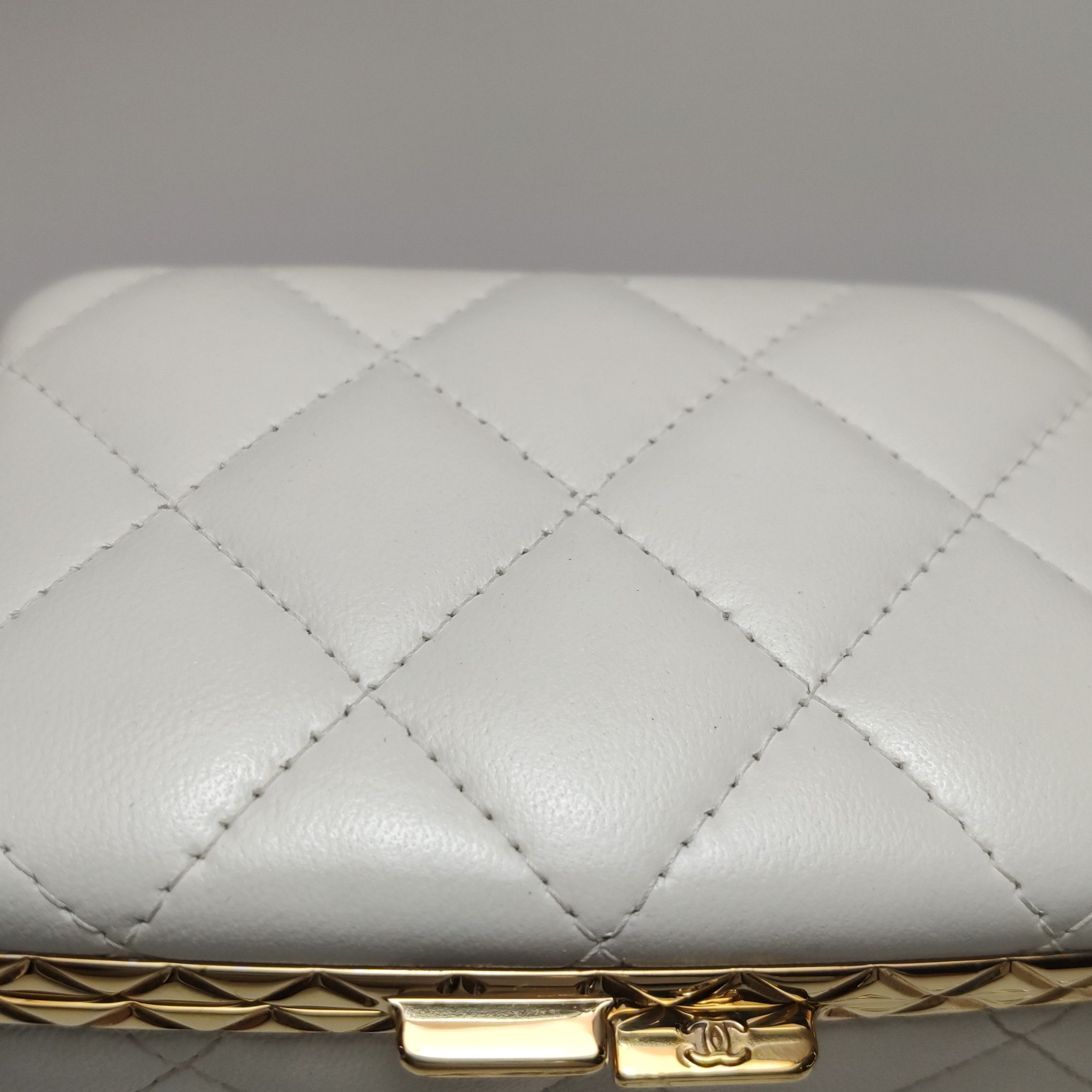 Chanel Chanel Women os Shoulder Bags Size ONE SIZE - 17 Thumbnail