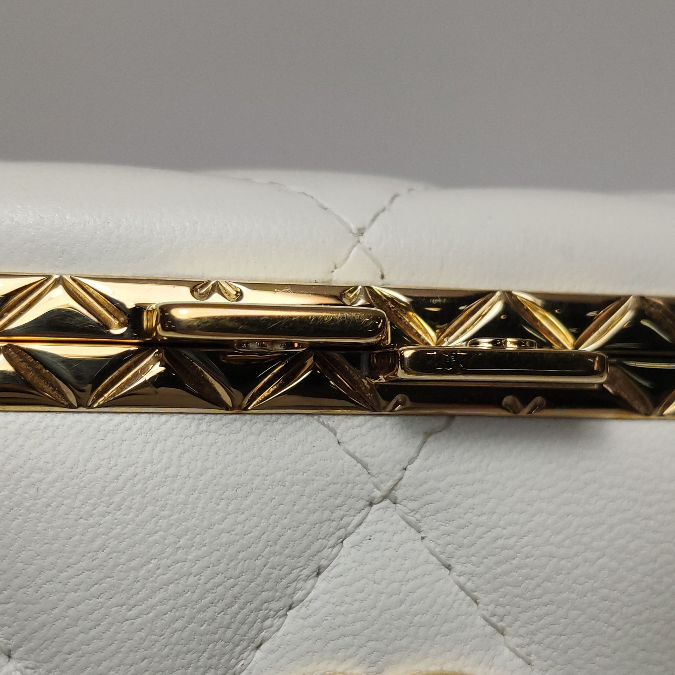 Chanel Chanel Women os Shoulder Bags Size ONE SIZE - 14 Thumbnail