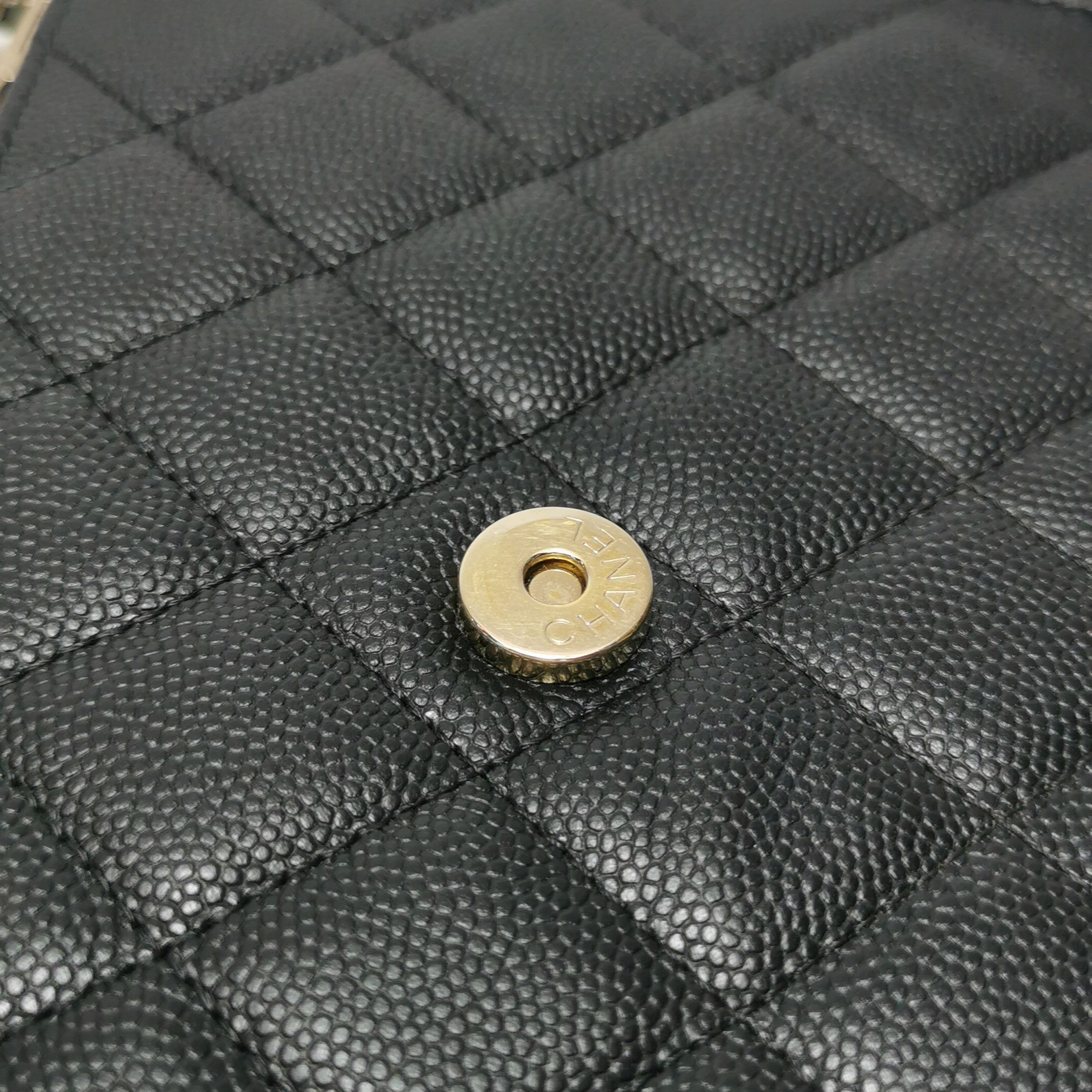 Chanel Chanel Women os Shoulder Bags Size ONE SIZE - 16 Thumbnail