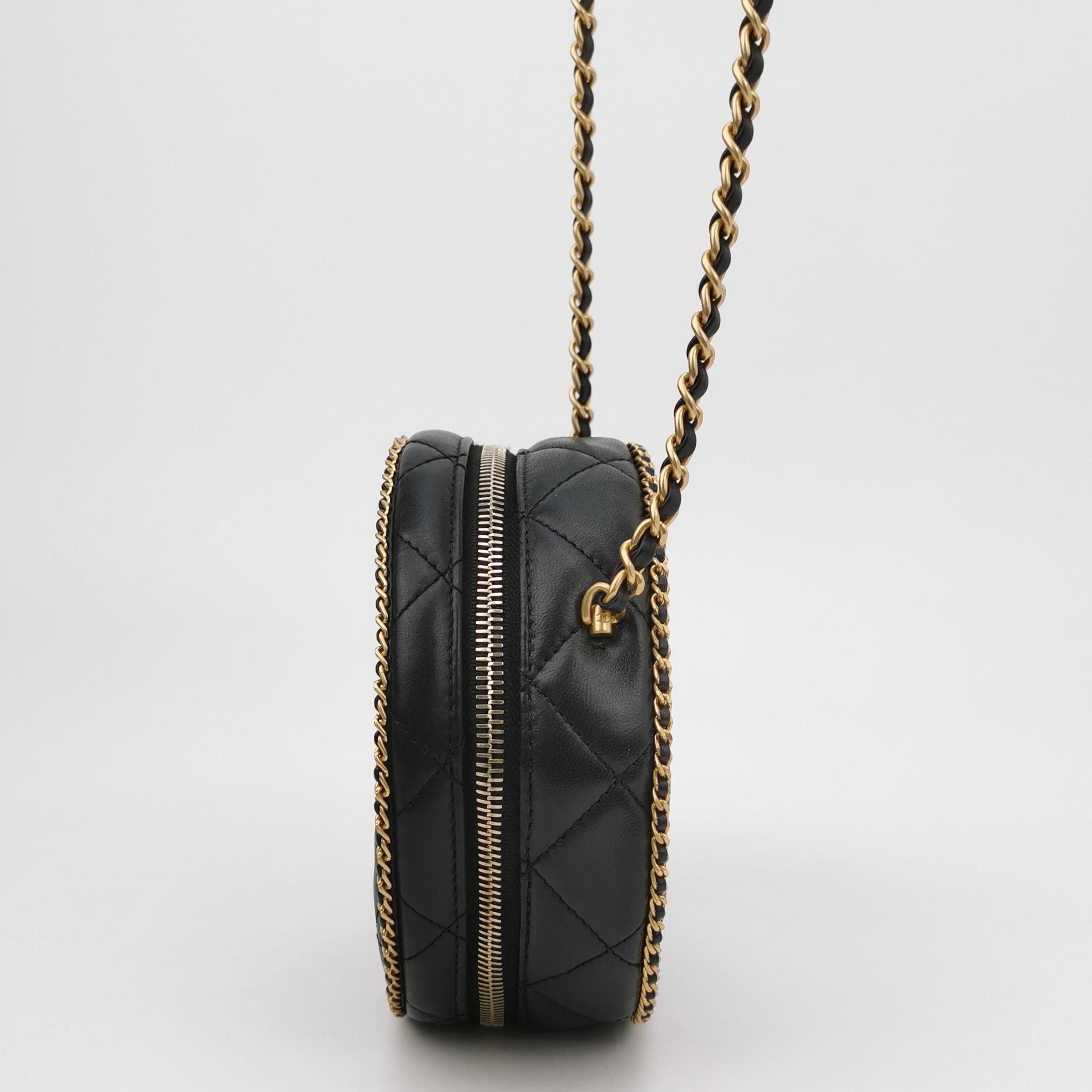 Chanel Chanel Women os Shoulder Bags Size ONE SIZE - 3 Thumbnail