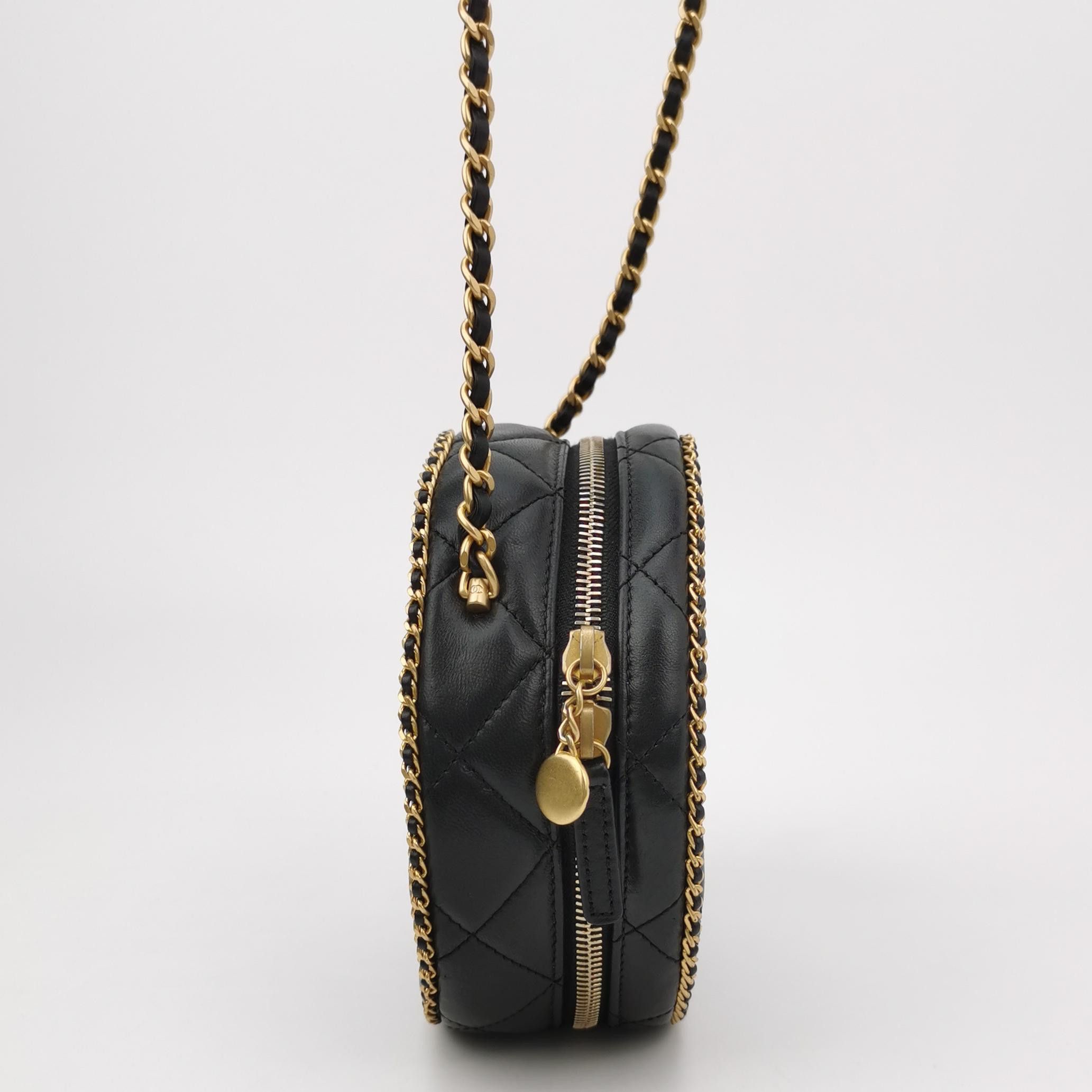 Chanel Chanel Women os Shoulder Bags Size ONE SIZE - 4 Thumbnail