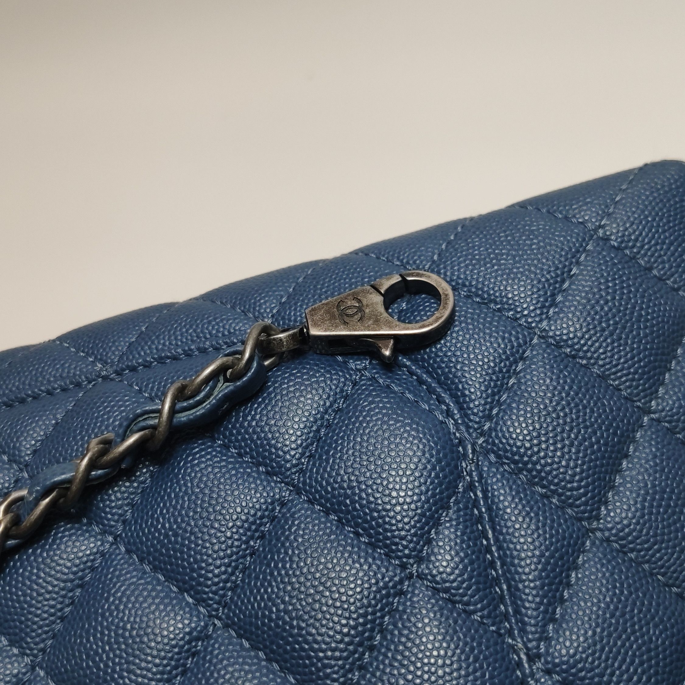 Chanel Chanel Women os Shoulder Bags Size ONE SIZE - 18 Thumbnail