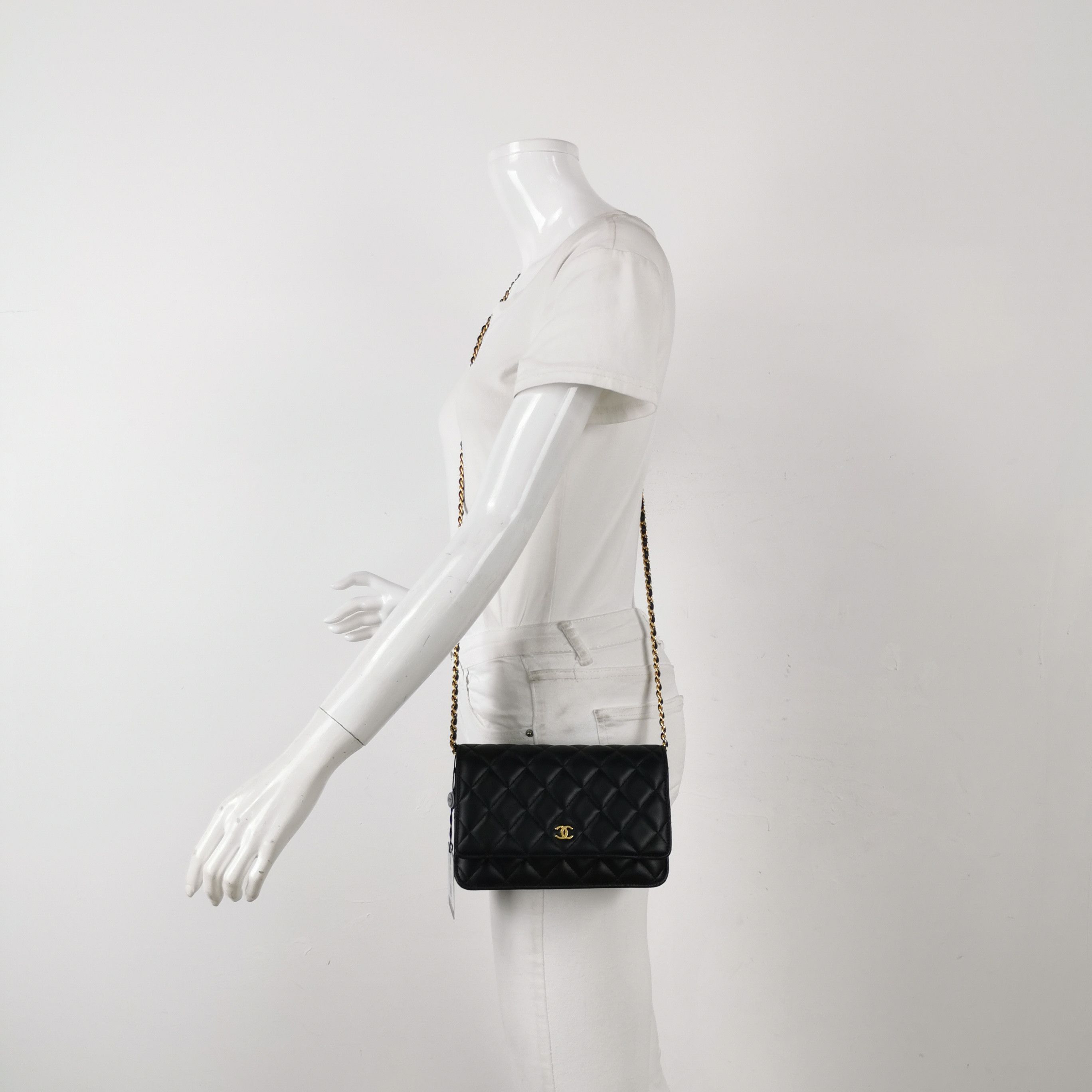 Chanel Chanel Women os Shoulder Bags Size ONE SIZE - 2 Thumbnail