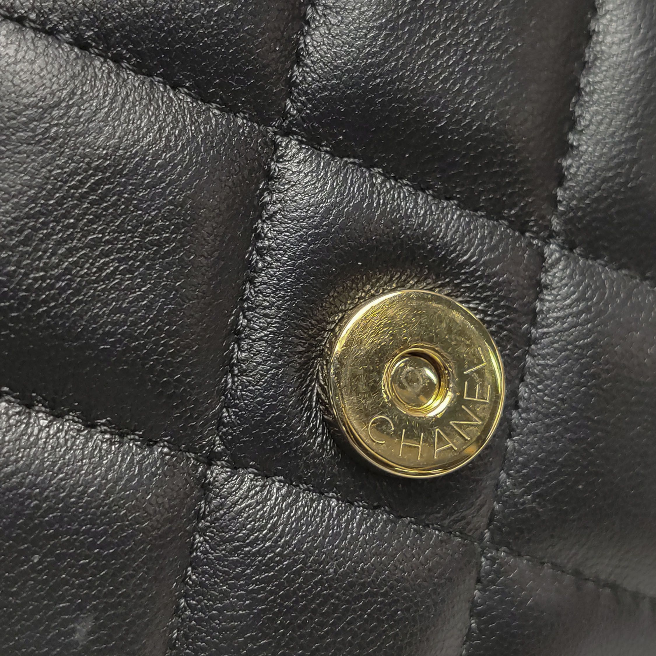 Chanel Chanel Women os Shoulder Bags Size ONE SIZE - 14 Thumbnail