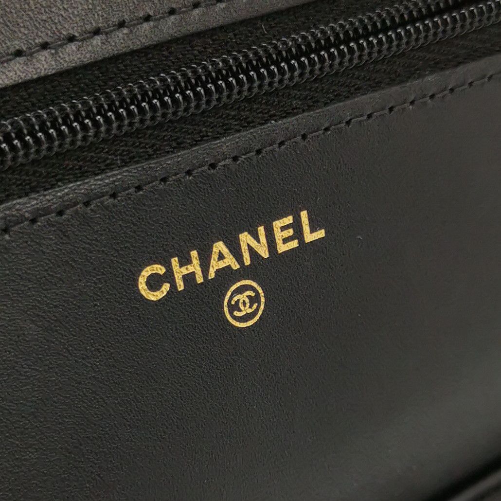 Chanel Chanel Women os Shoulder Bags Size ONE SIZE - 8 Thumbnail
