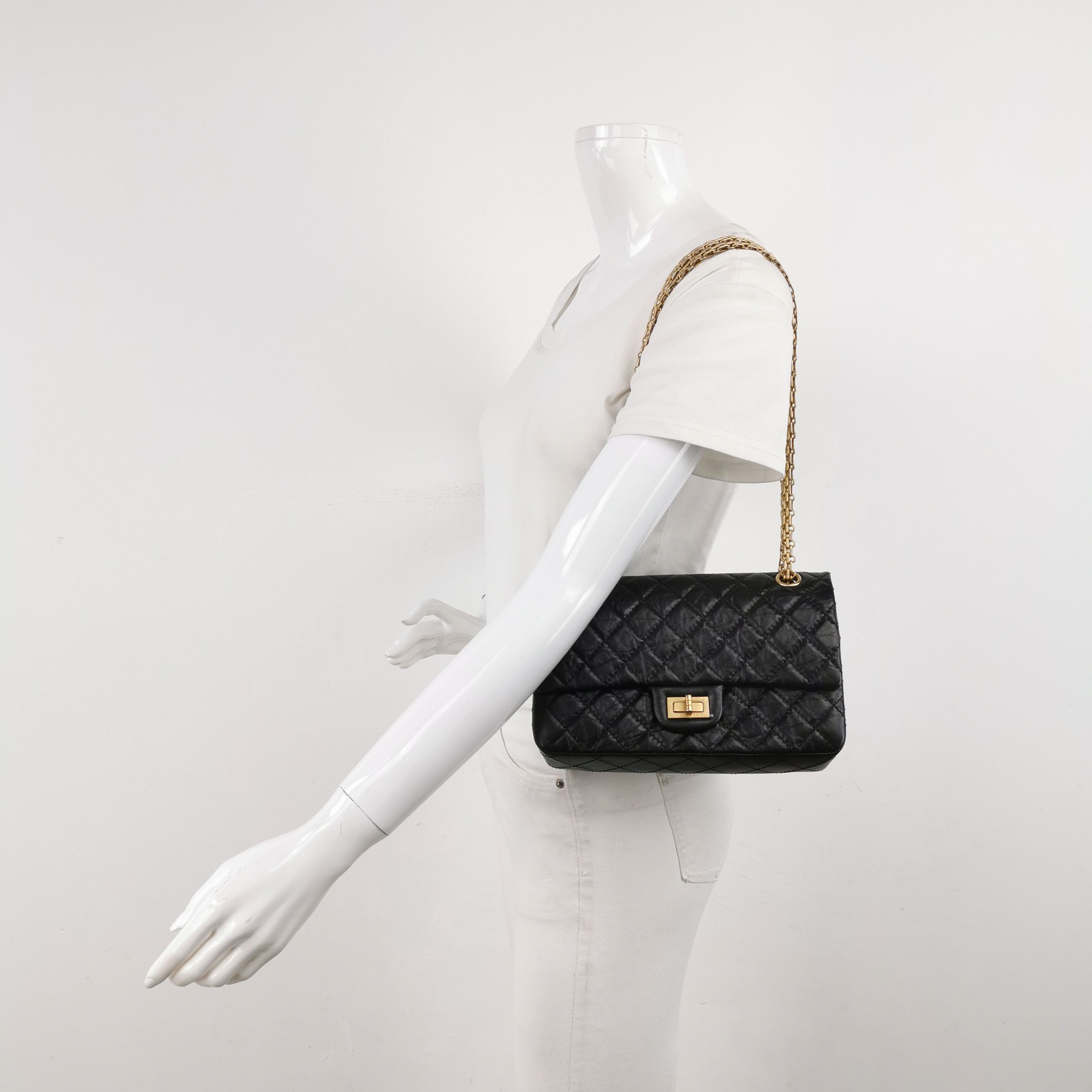 Chanel Chanel Women os Shoulder Bags Size ONE SIZE - 2 Thumbnail