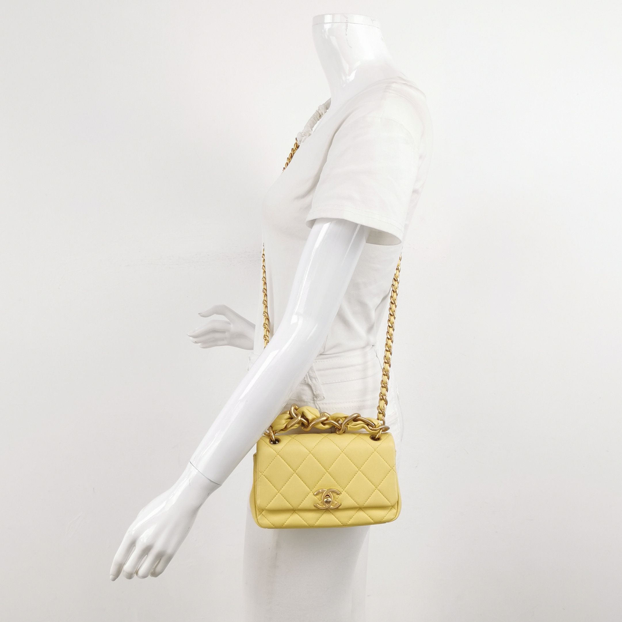 Chanel Chanel Women os Shoulder Bags Size ONE SIZE - 2 Thumbnail