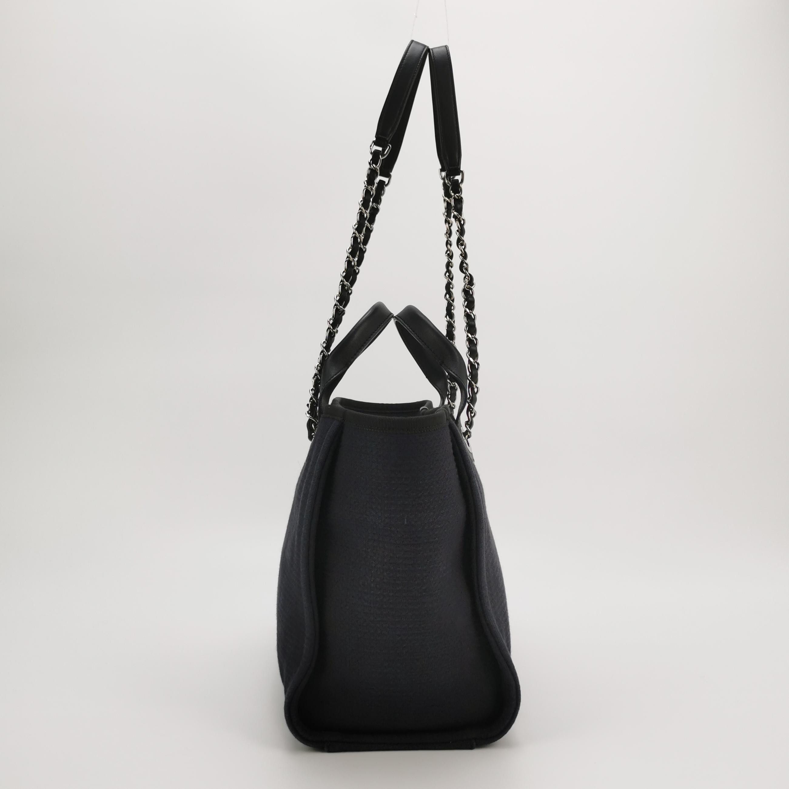 Chanel Chanel Women os Shoulder Bags Size ONE SIZE - 4 Thumbnail
