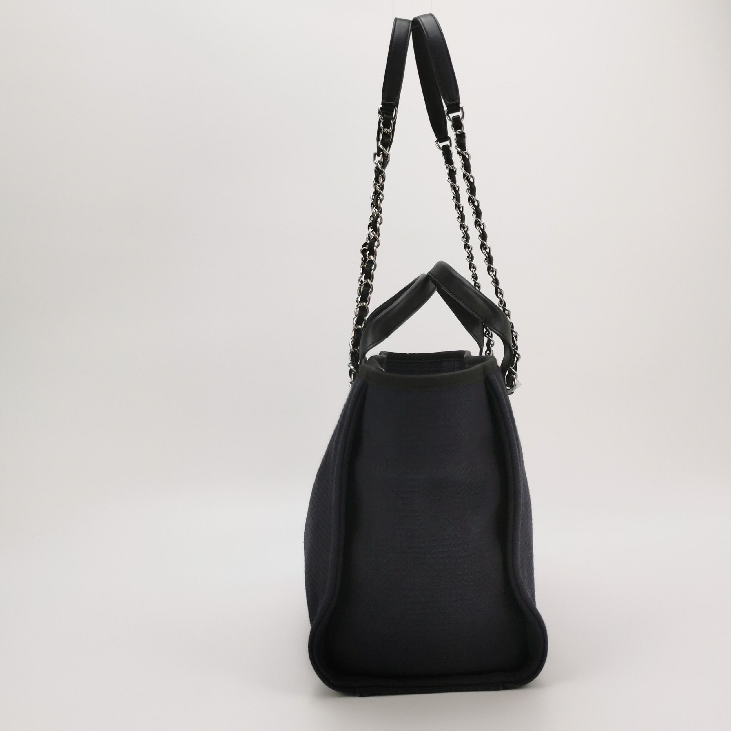Chanel Chanel Women os Shoulder Bags Size ONE SIZE - 3 Thumbnail