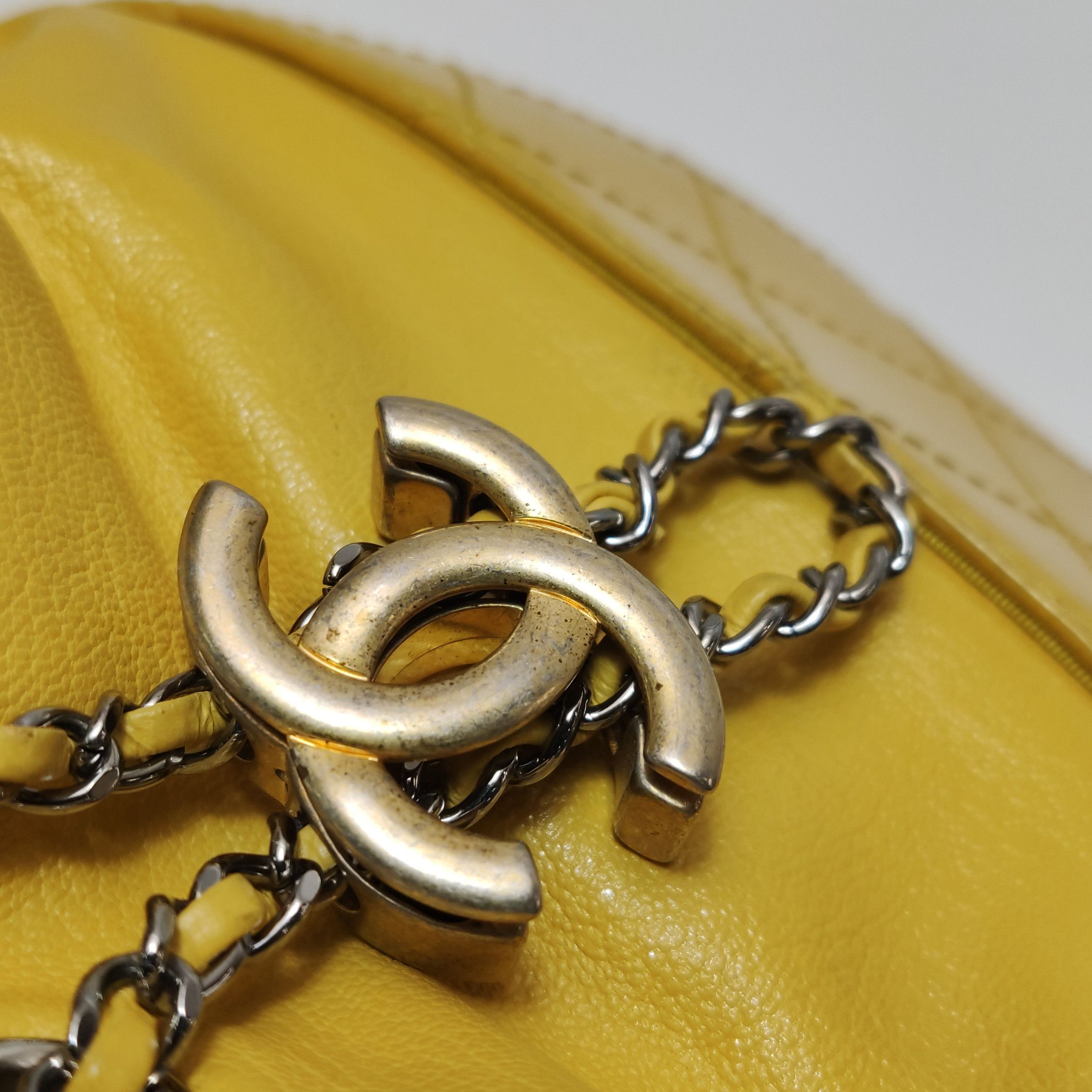 Chanel Chanel Women os Shoulder Bags Size ONE SIZE - 16 Thumbnail