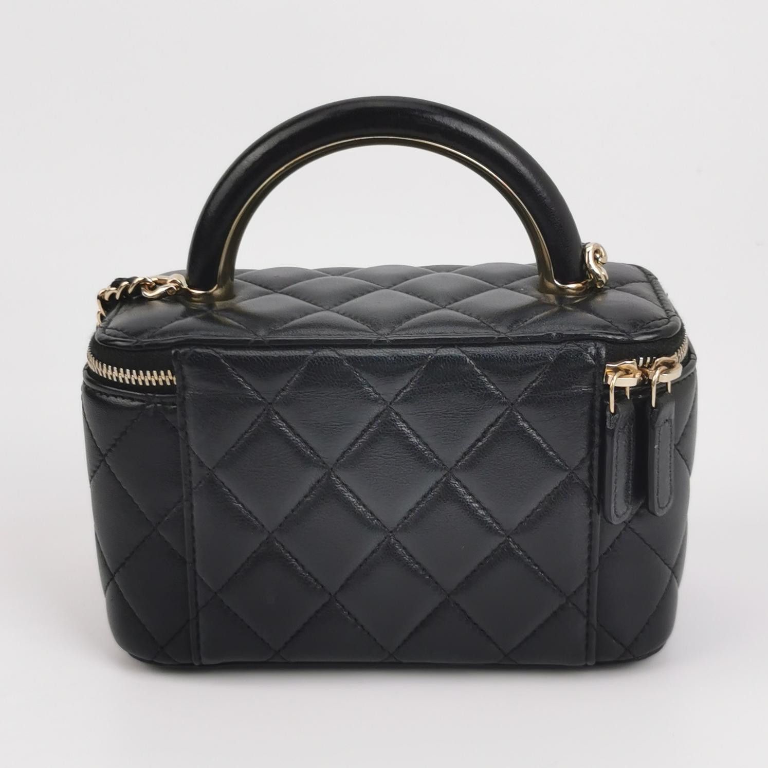 Chanel Chanel Women os Shoulder Bags Size ONE SIZE - 5 Thumbnail