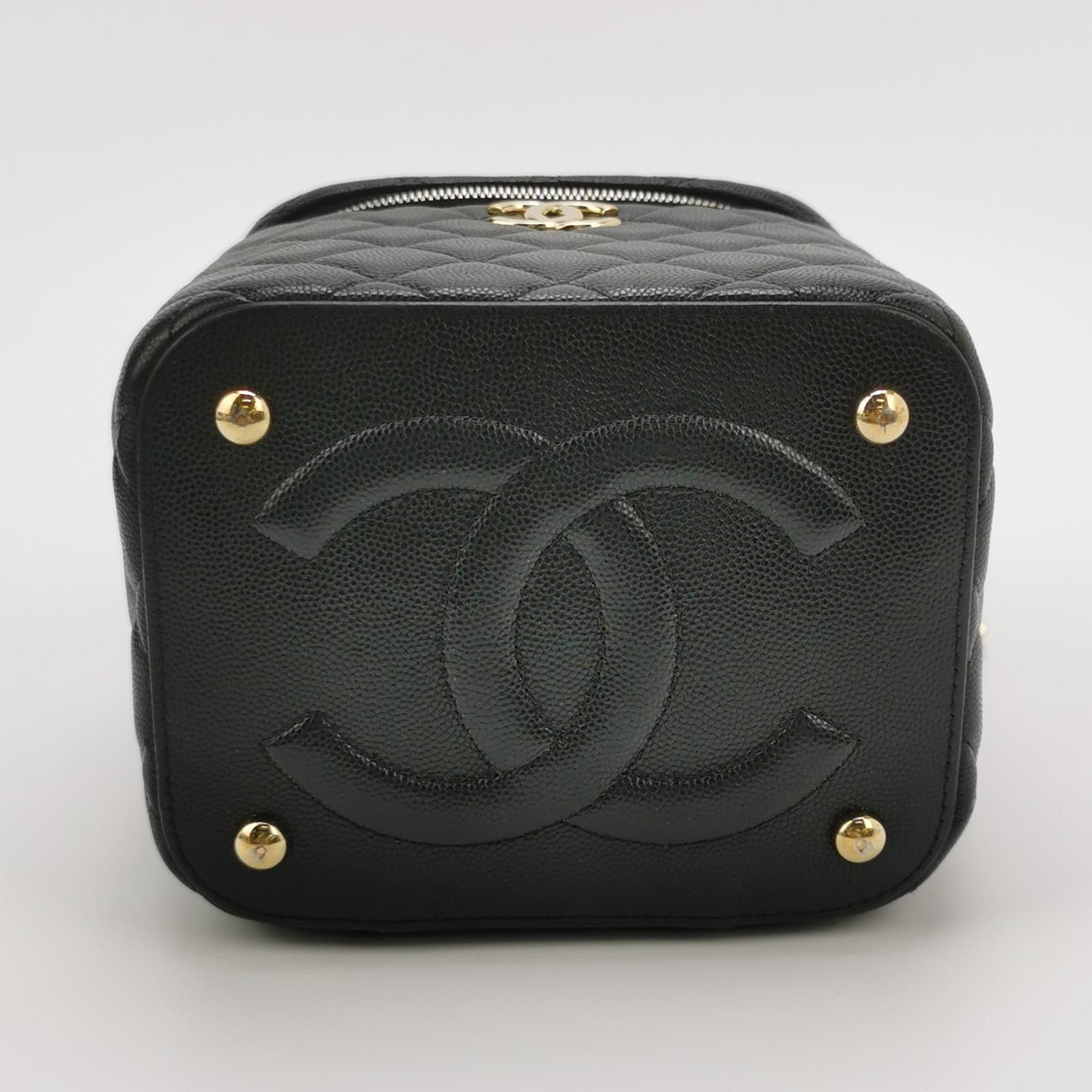 Chanel Chanel Women os Shoulder Bags Size ONE SIZE - 6 Thumbnail