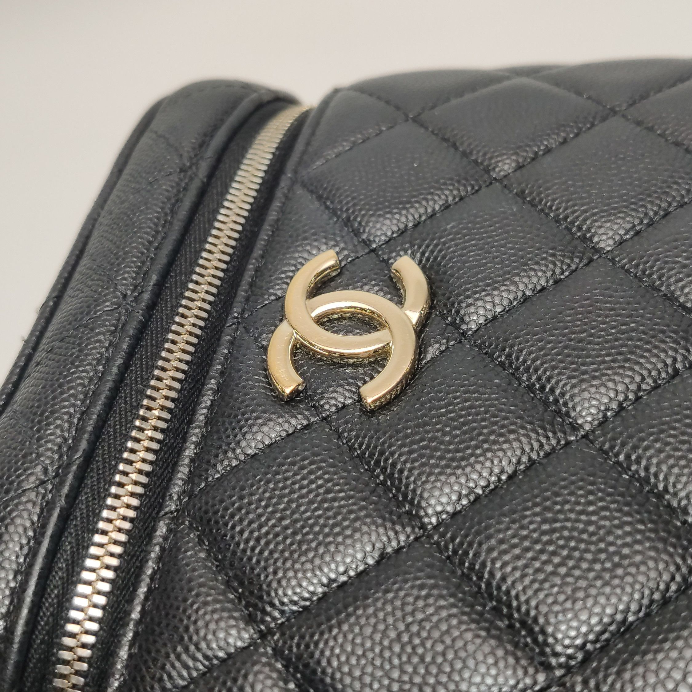 Chanel Chanel Women os Shoulder Bags Size ONE SIZE - 15 Thumbnail