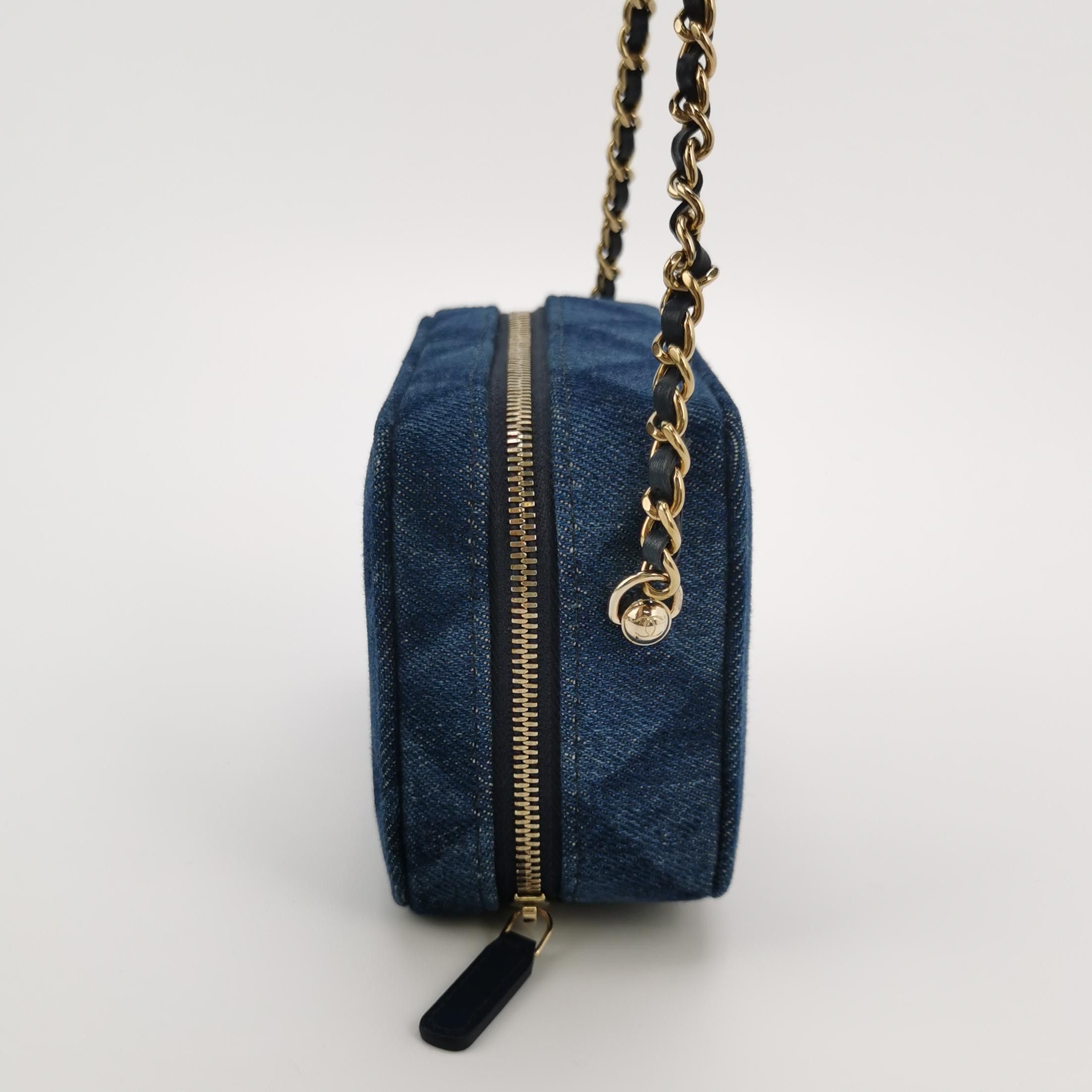 Chanel Chanel Women os Shoulder Bags Size ONE SIZE - 3 Thumbnail
