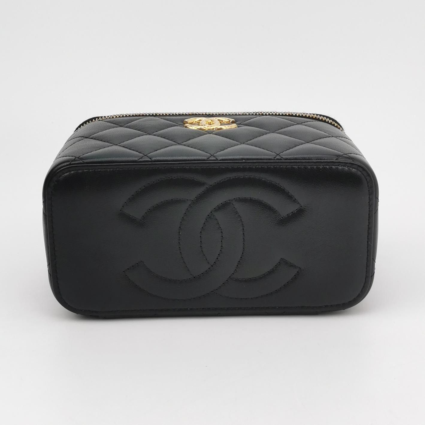 Chanel Chanel Women os Shoulder Bags Size ONE SIZE - 6 Thumbnail