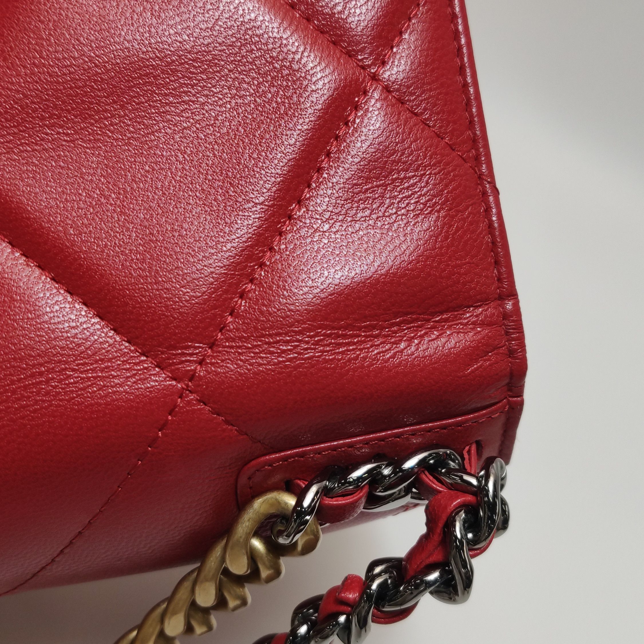 Chanel Chanel Women os Crossbody Bags Size ONE SIZE - 25 Thumbnail