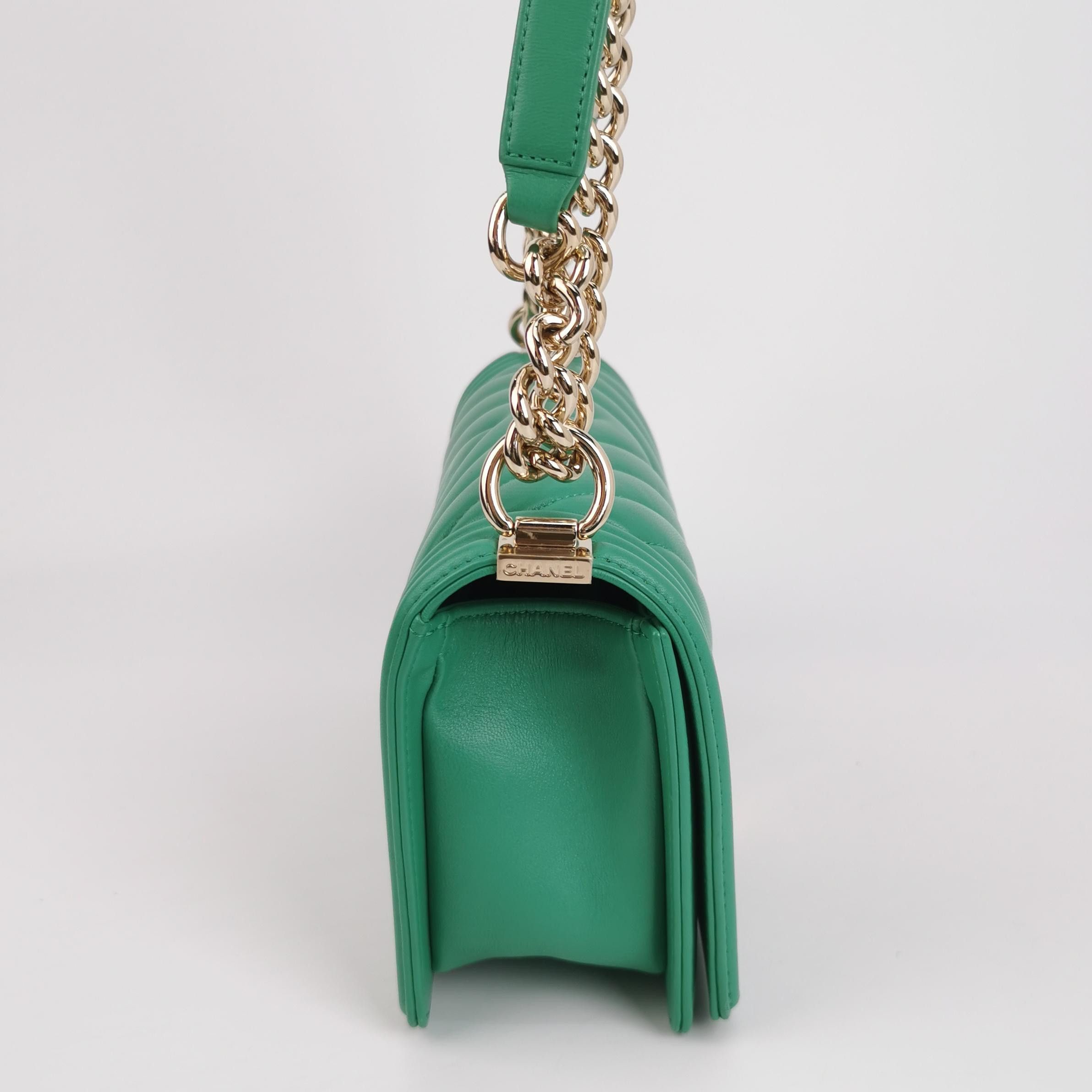 Chanel Chanel Women os Shoulder Bags Size ONE SIZE - 4 Thumbnail