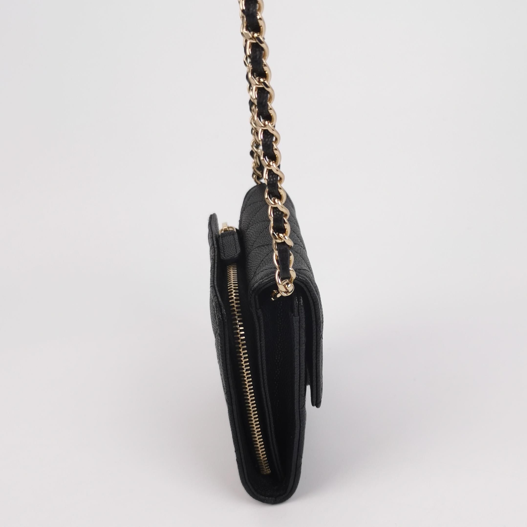 Chanel Chanel Women os Shoulder Bags Size ONE SIZE - 4 Thumbnail