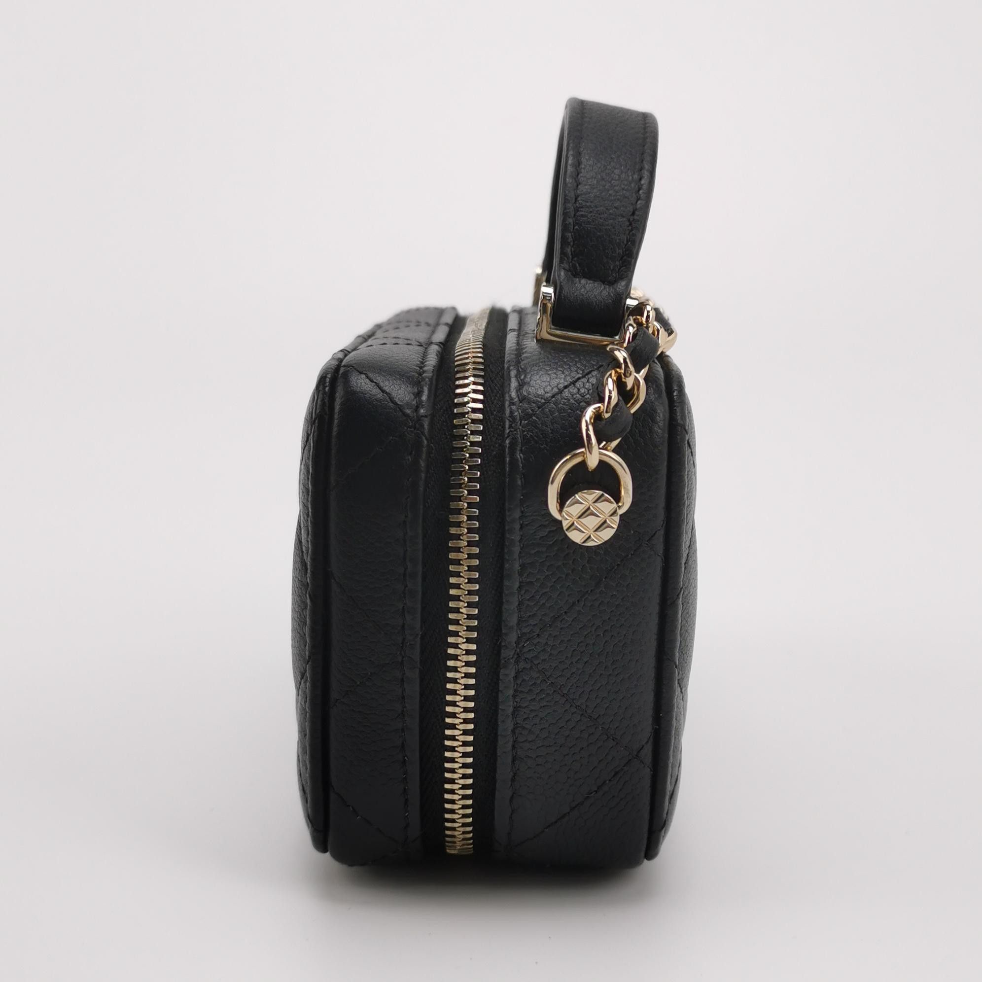 Chanel Chanel Women os Shoulder Bags Size ONE SIZE - 3 Thumbnail