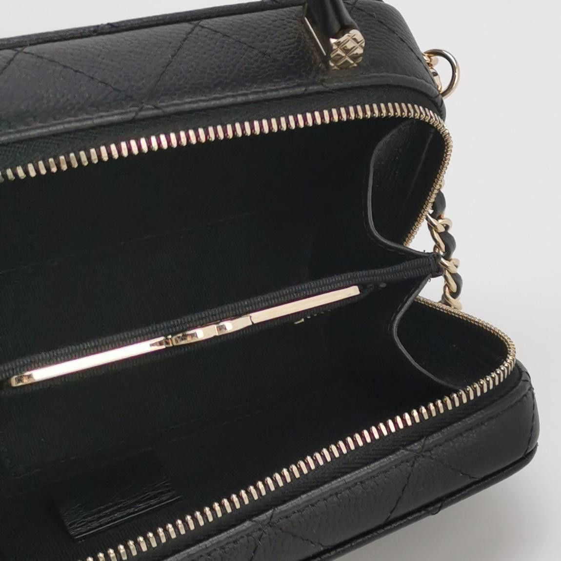 Chanel Chanel Women os Shoulder Bags Size ONE SIZE - 7 Thumbnail