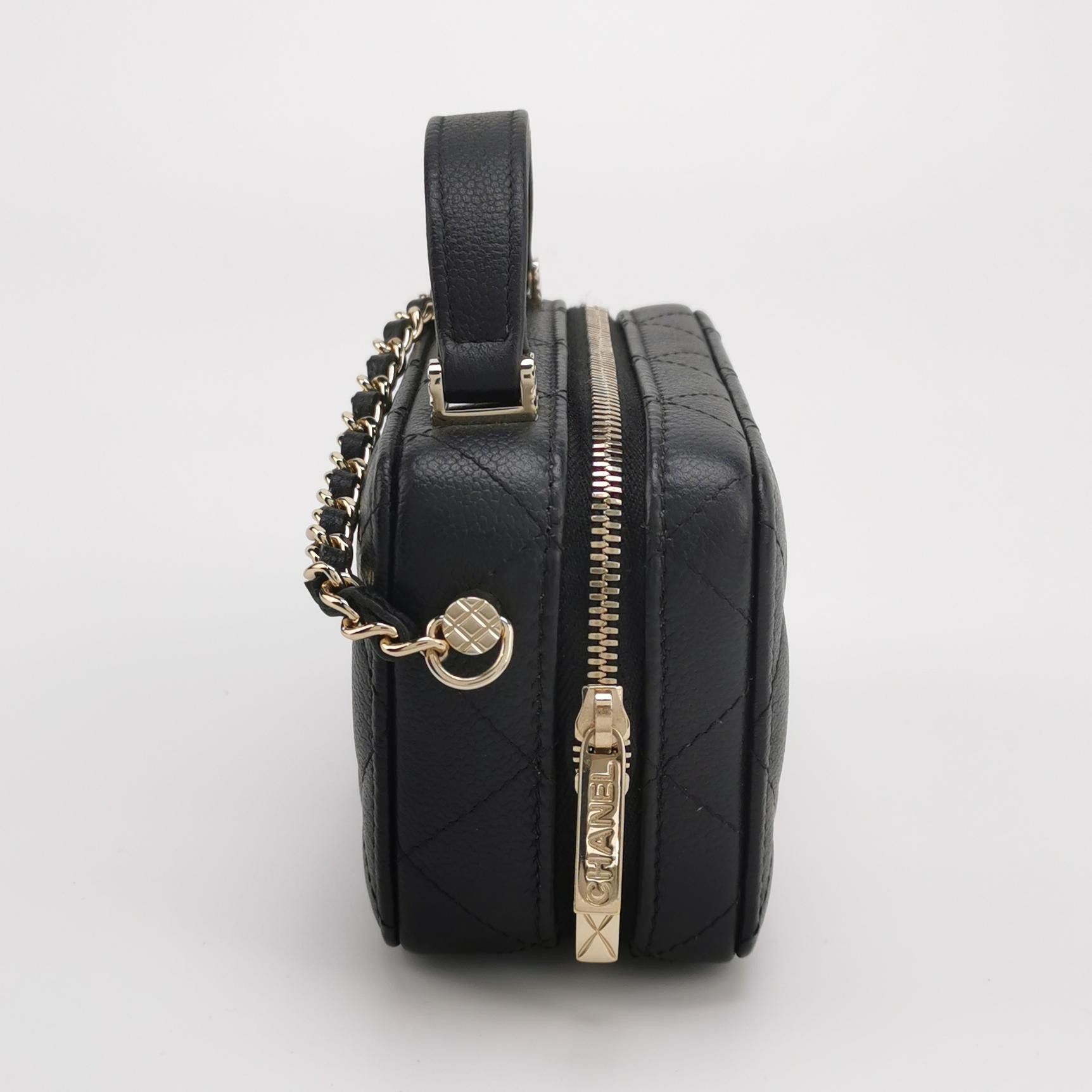 Chanel Chanel Women os Shoulder Bags Size ONE SIZE - 4 Thumbnail