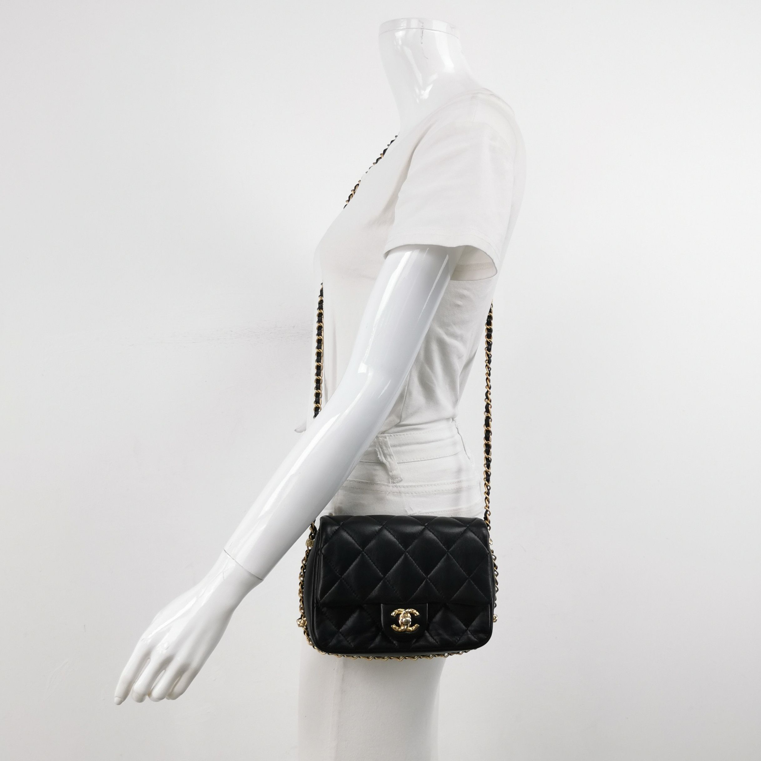 Chanel Chanel Women os Shoulder Bags Size ONE SIZE - 2 Thumbnail