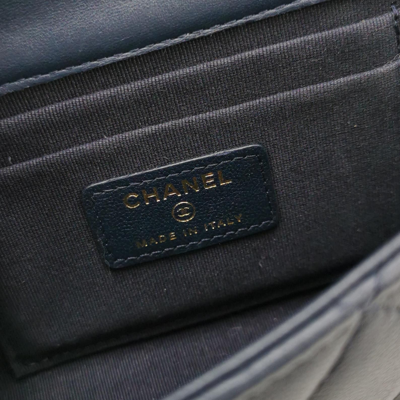 Chanel Chanel Women os Shoulder Bags Size ONE SIZE - 8 Thumbnail