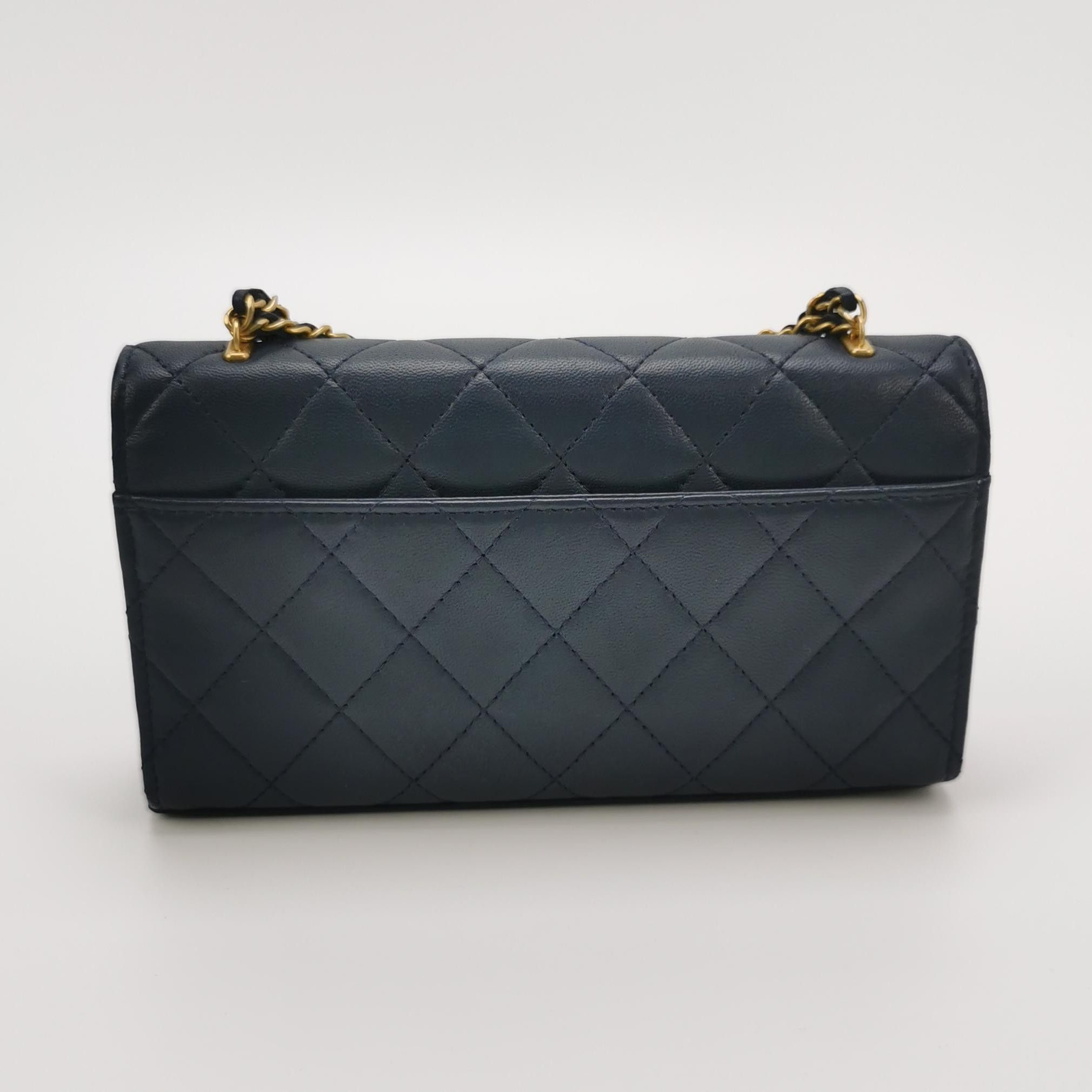 Chanel Chanel Women os Shoulder Bags Size ONE SIZE - 5 Thumbnail