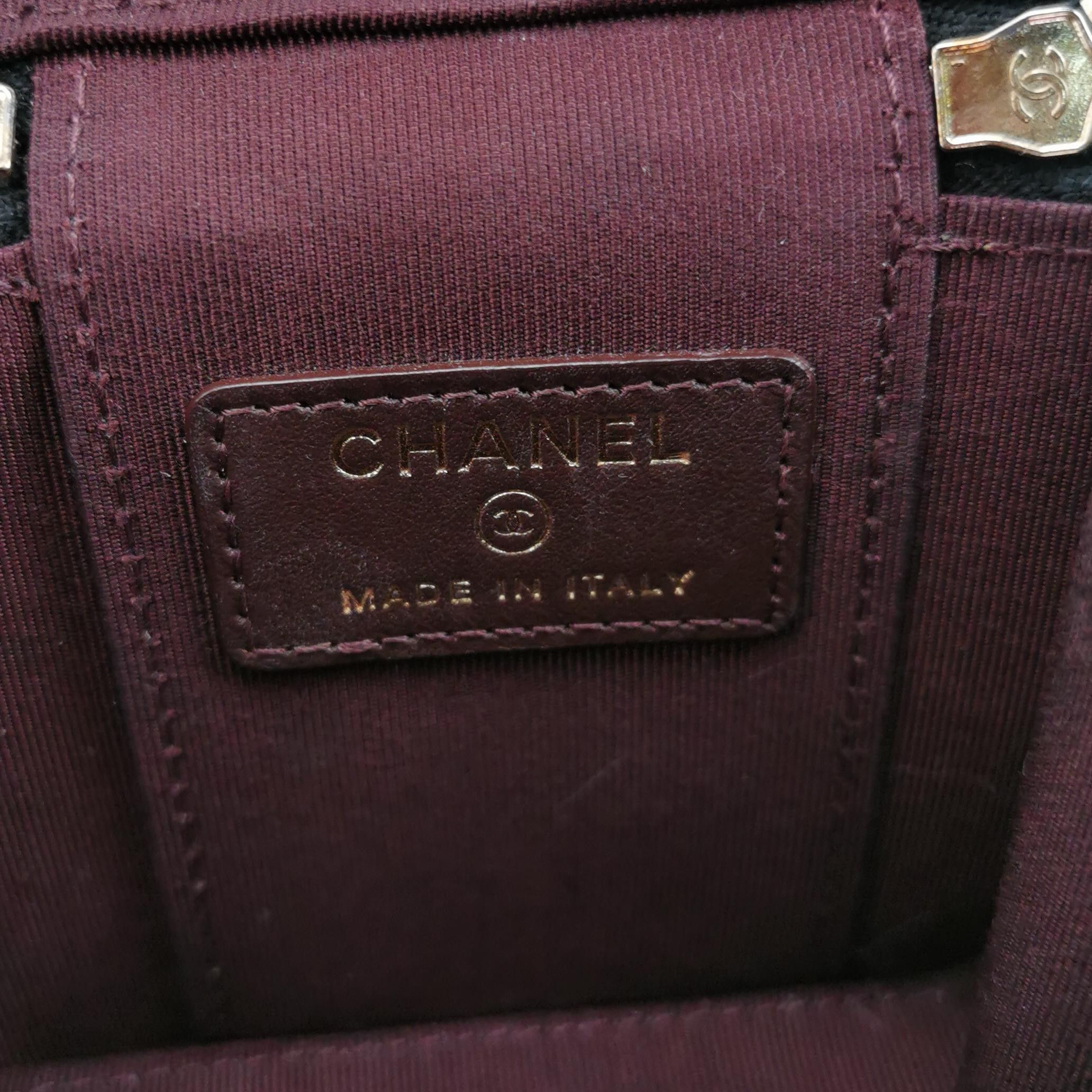 Chanel Chanel Women os Shoulder Bags Size ONE SIZE - 8 Thumbnail