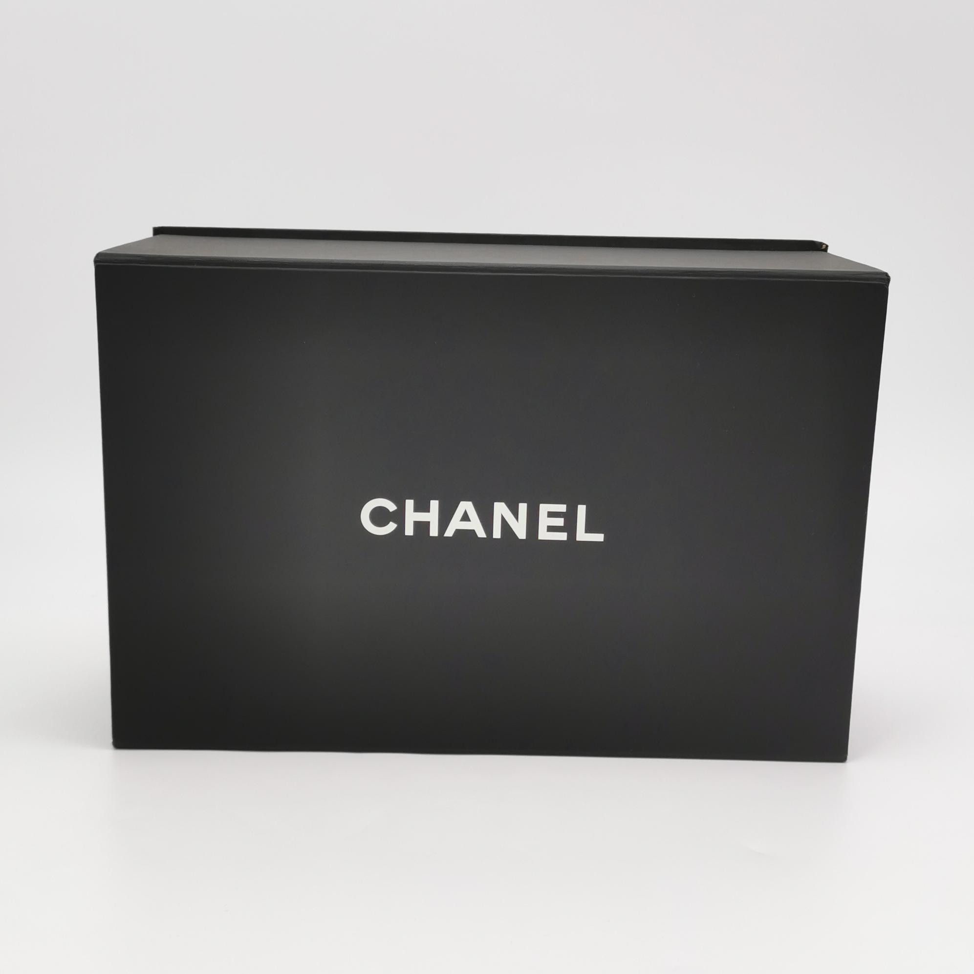 Chanel Chanel Women os Shoulder Bags Size ONE SIZE - 10 Thumbnail