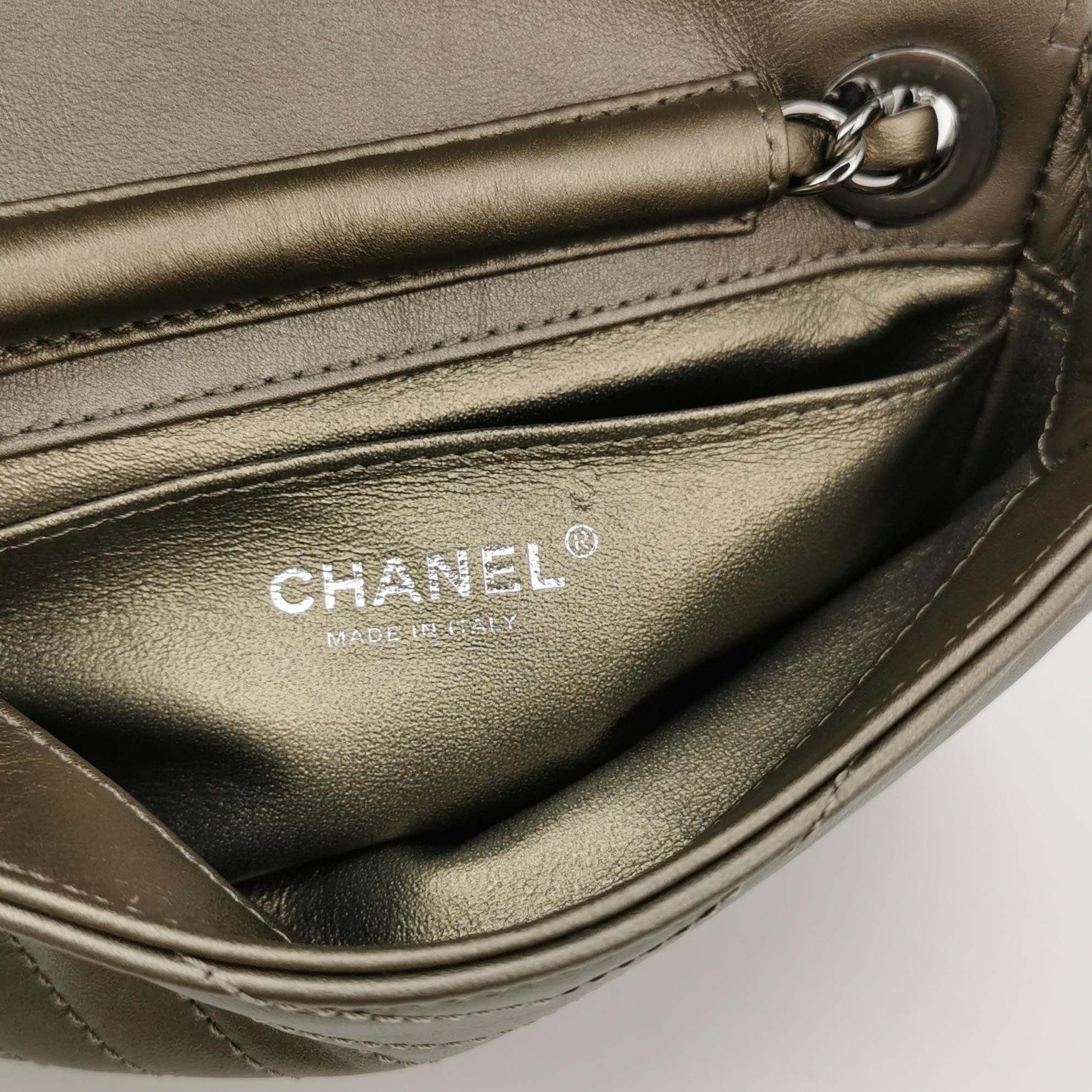 Chanel Chanel Women os Crossbody Bags Size ONE SIZE - 8 Thumbnail