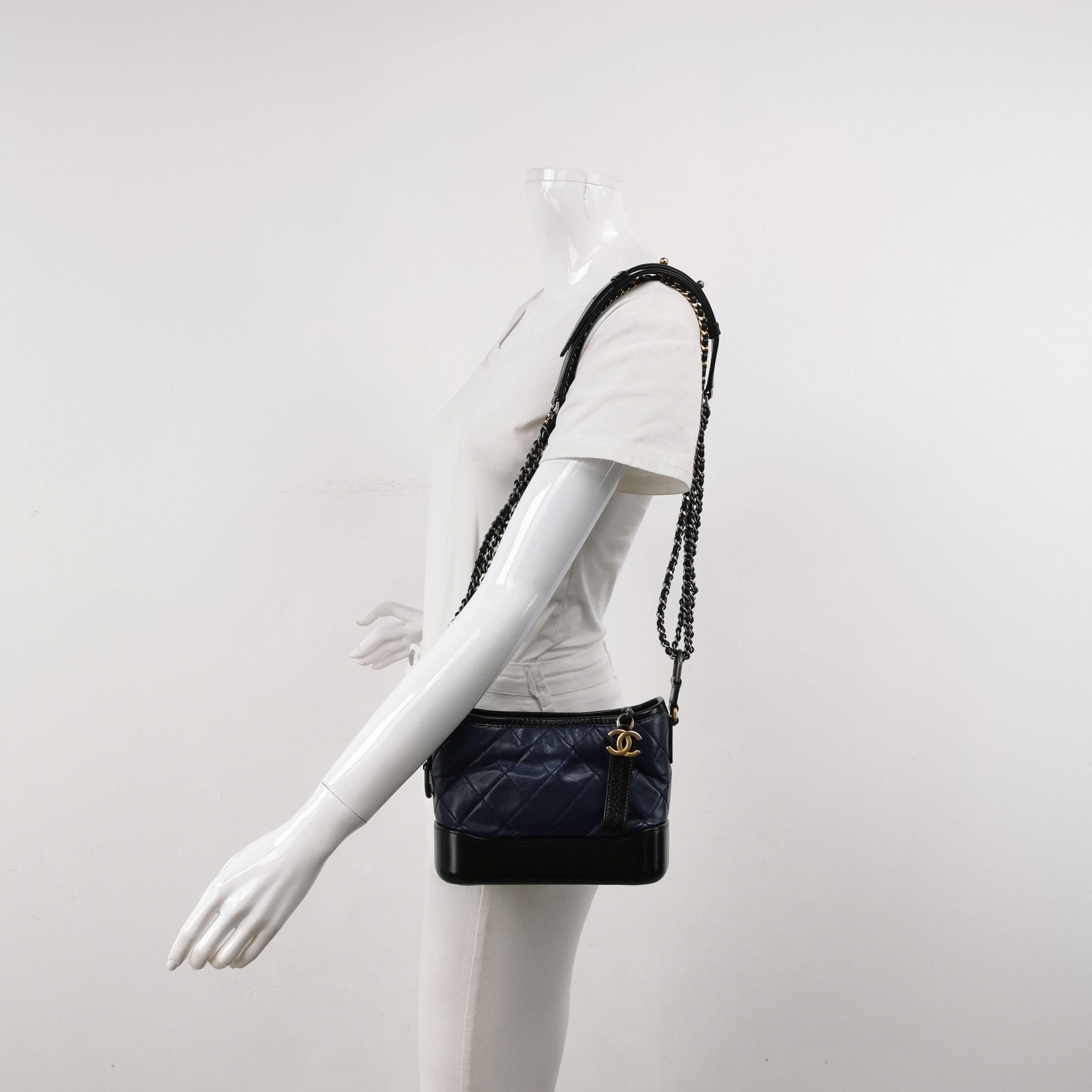 Chanel Chanel Women os Shoulder Bags Size ONE SIZE - 2 Thumbnail