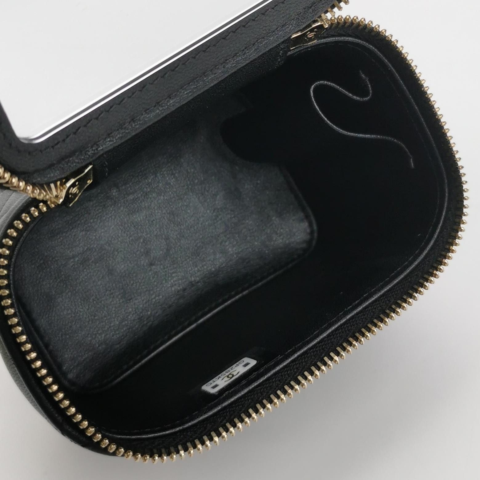 Chanel Chanel Women os Shoulder Bags Size ONE SIZE - 7 Thumbnail