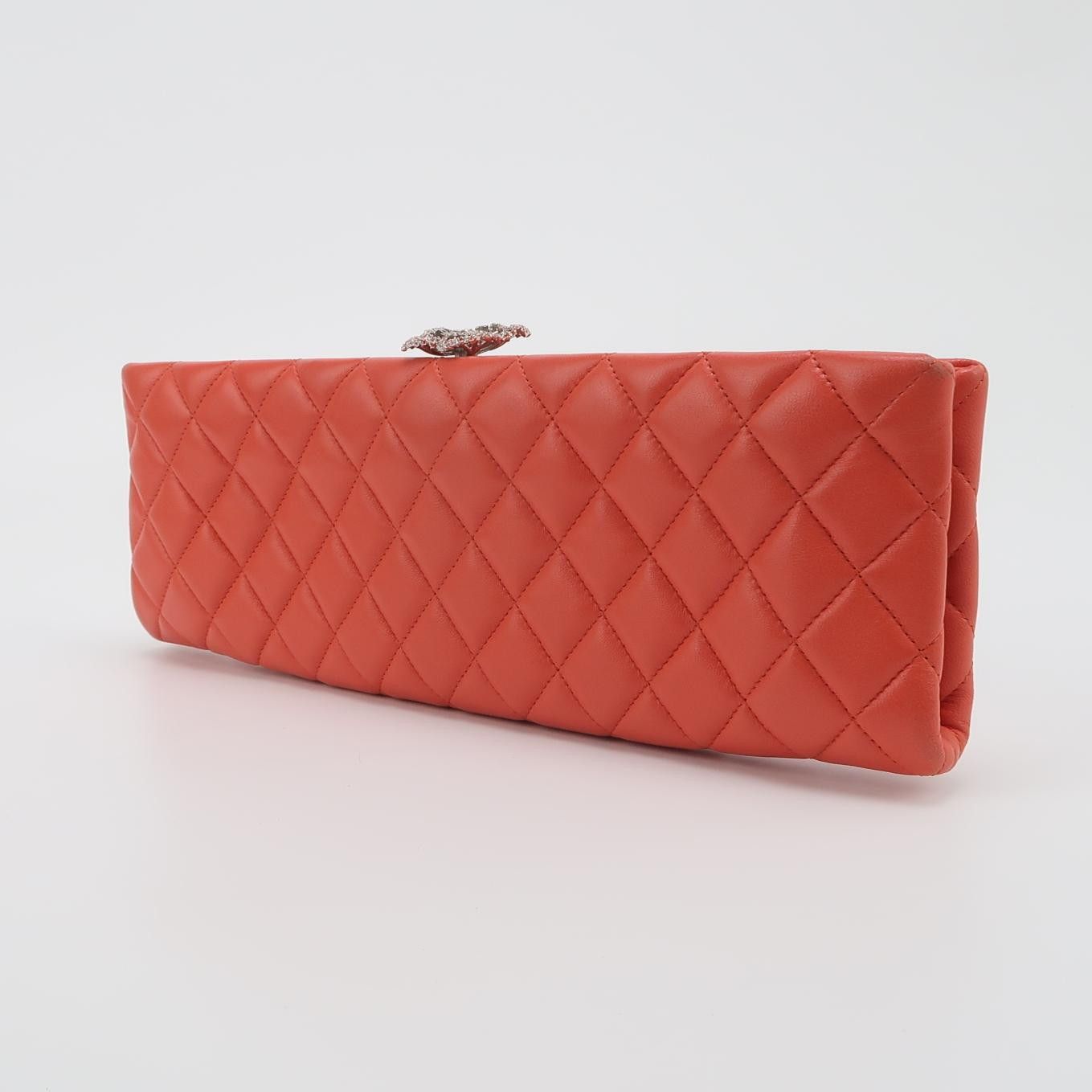 Chanel Chanel Women os Clutches Size ONE SIZE - 2 Thumbnail