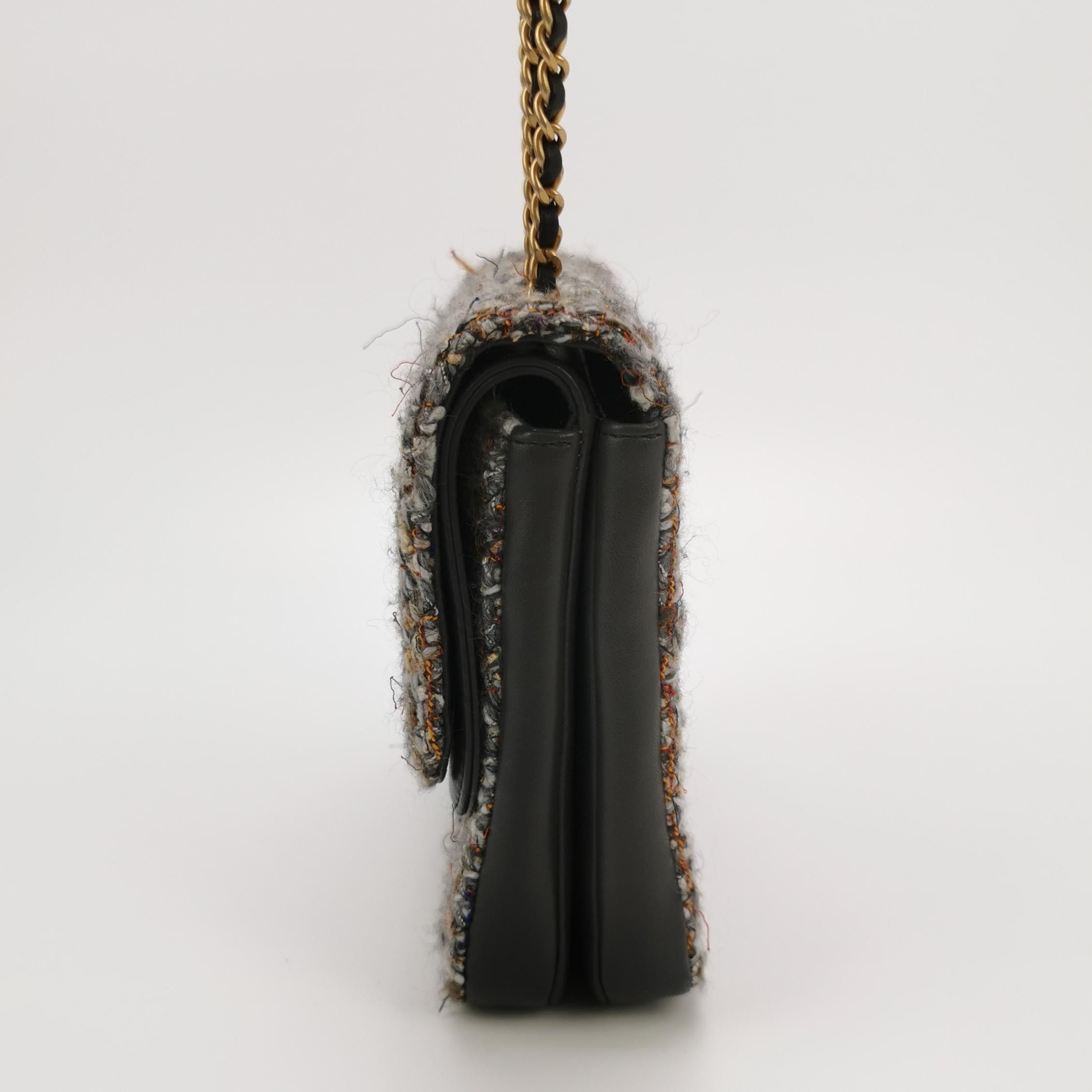 Chanel Chanel Women os Shoulder Bags Size ONE SIZE - 3 Thumbnail