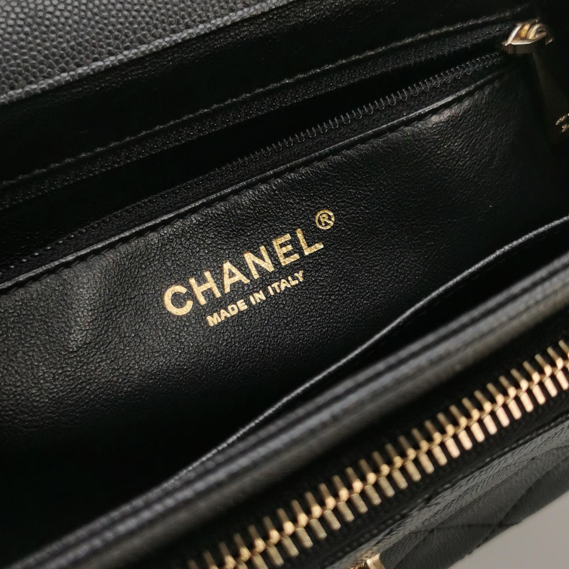Chanel Chanel Women os Shoulder Bags Size ONE SIZE - 8 Thumbnail