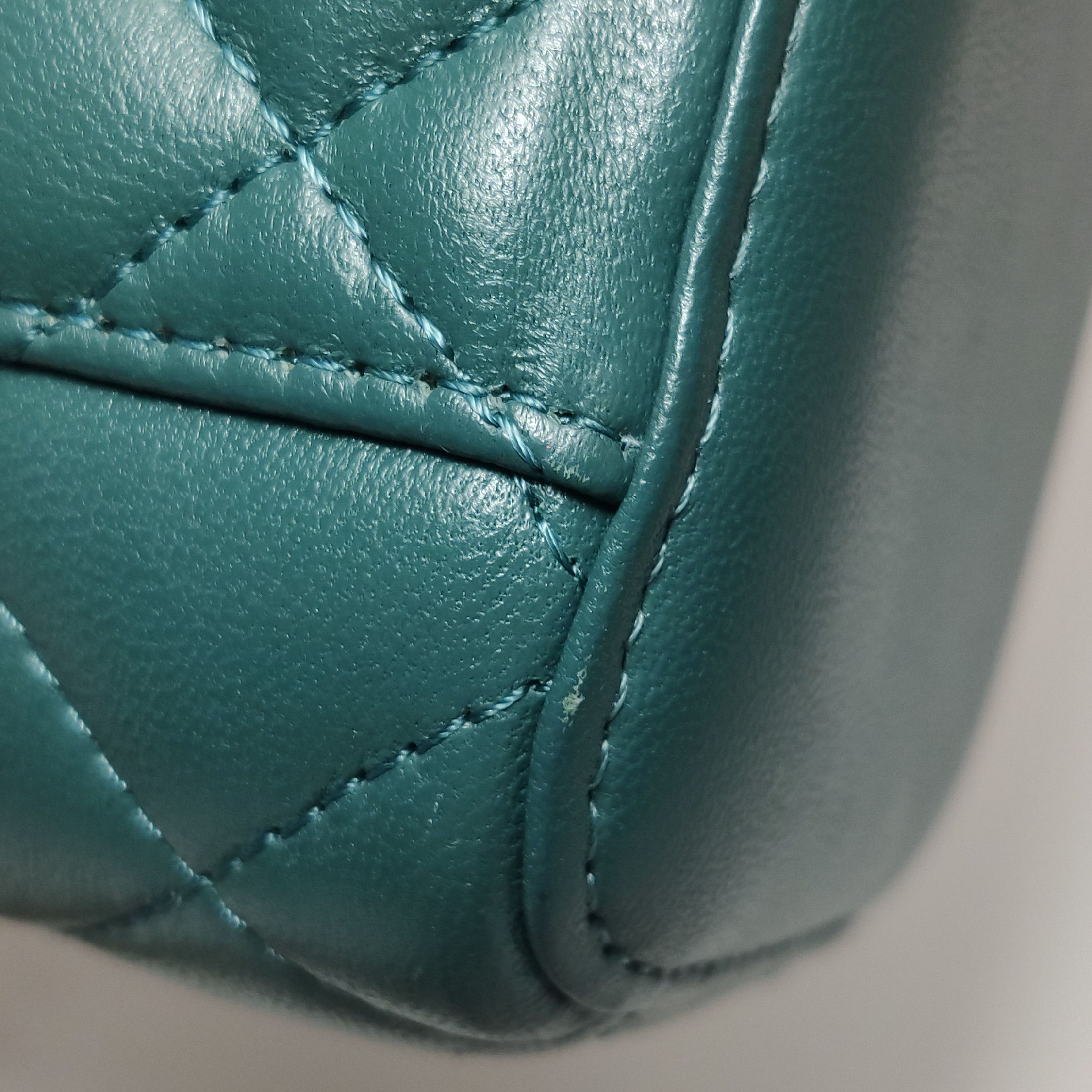 Chanel Chanel Women os Crossbody Bags Size ONE SIZE - 15 Thumbnail