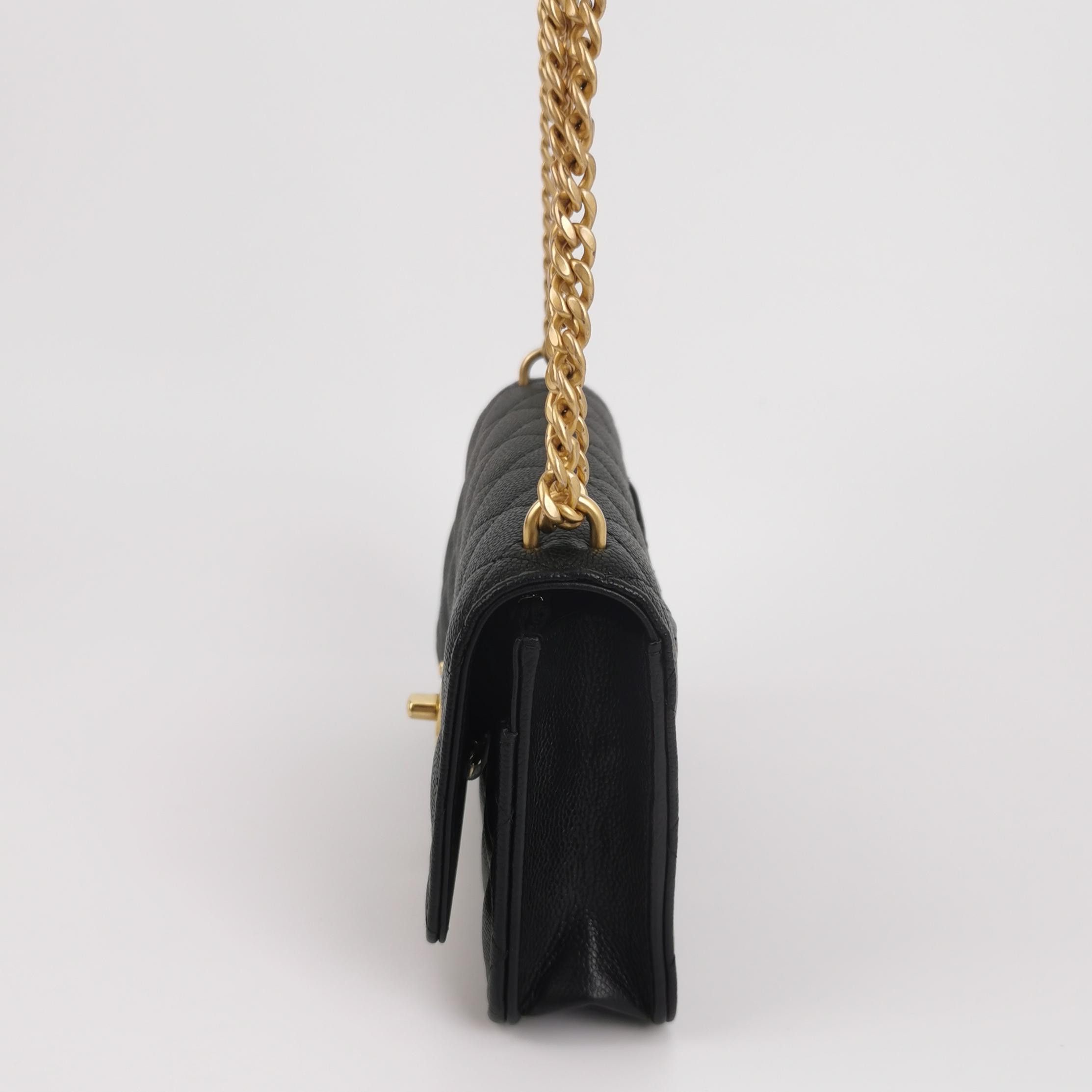 Chanel Chanel Women os Shoulder Bags Size ONE SIZE - 3 Thumbnail