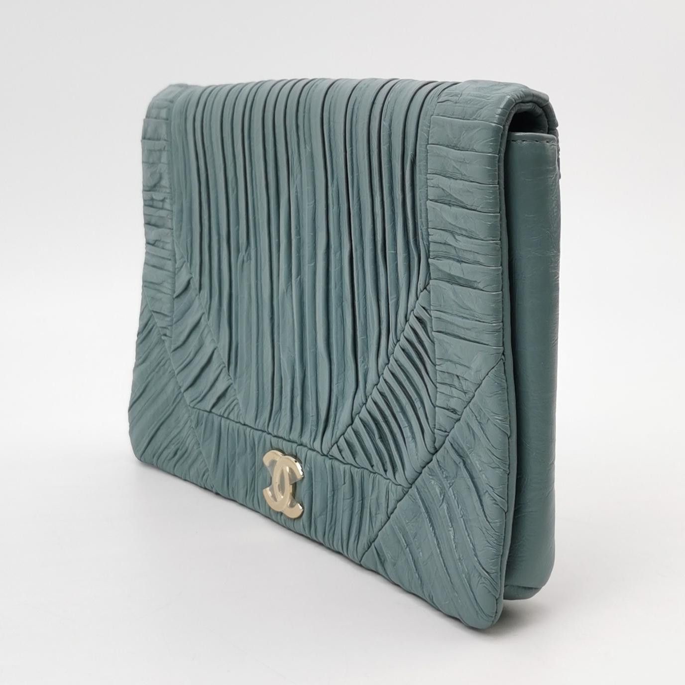 Chanel Chanel Women os Clutches Size ONE SIZE - 2 Thumbnail